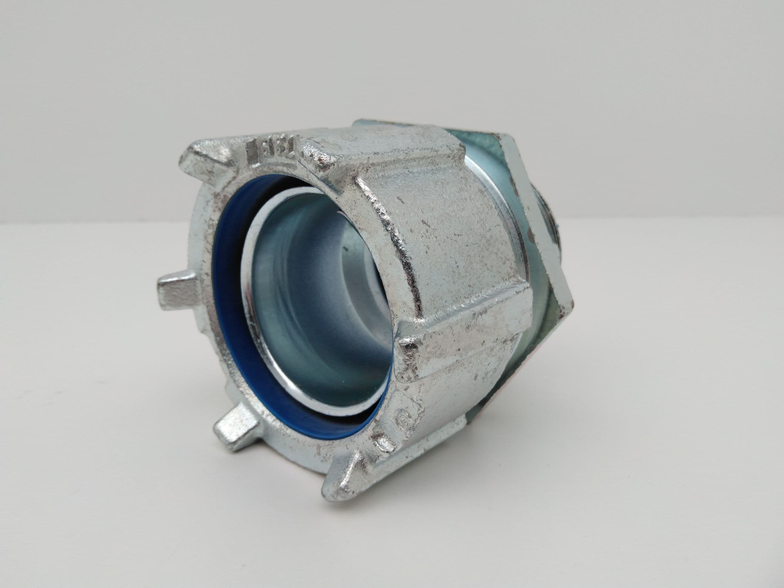 Thomas & Betts 5338 Insulated Straight Liquidtight Connector, 2-1/2"