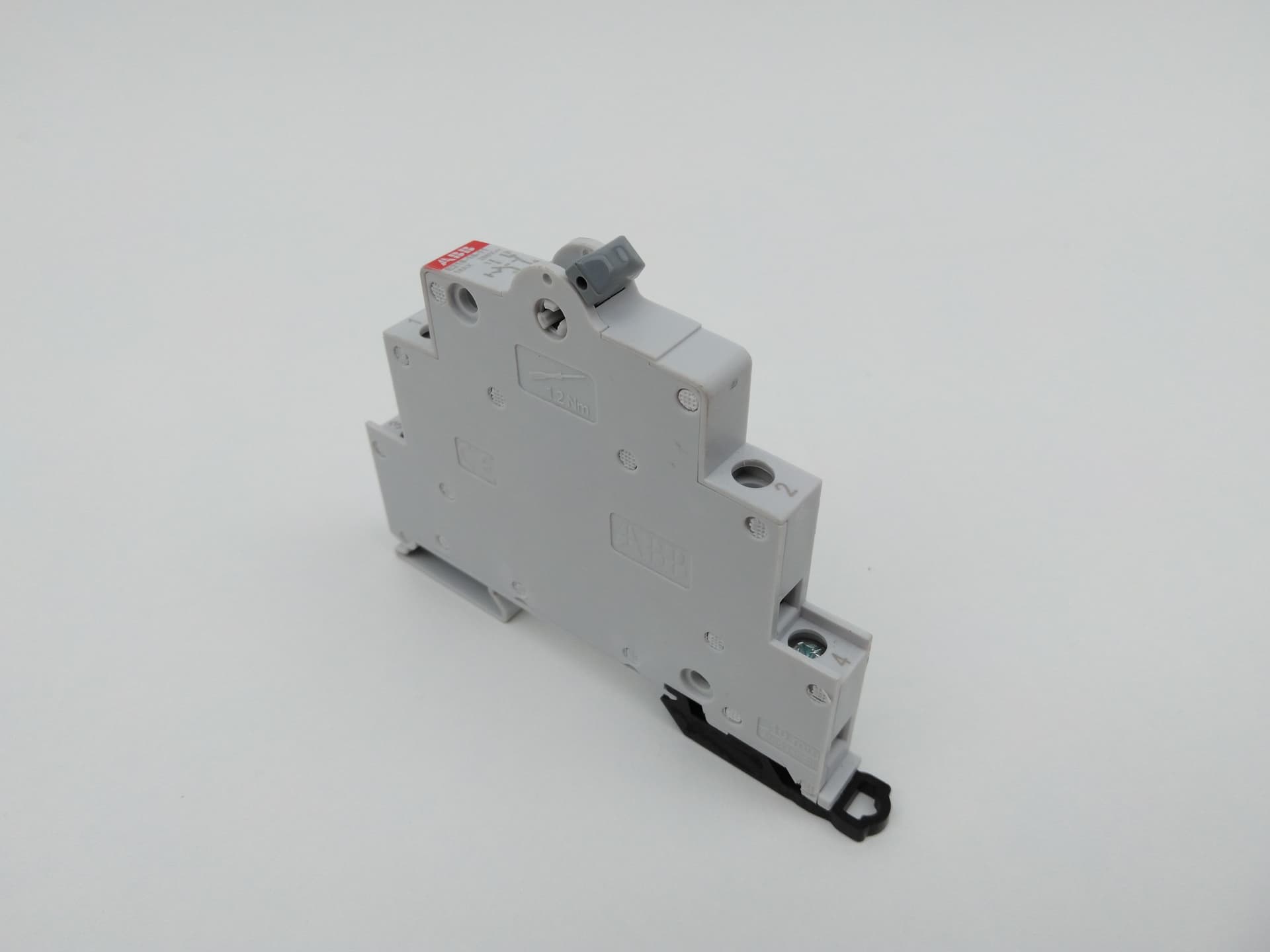 ABB E218-16-11 Control Switch, 16 Amp, 250 VAC, 1NO-1NC,