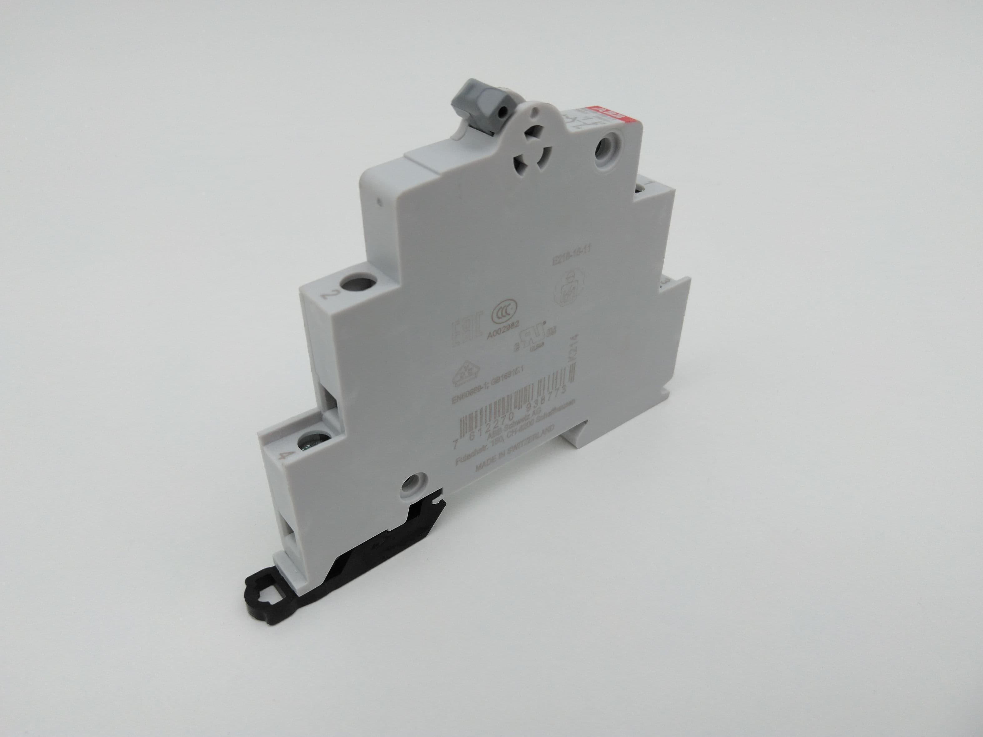 ABB E218-16-11 Control Switch, 16 Amp, 250 VAC, 1NO-1NC,