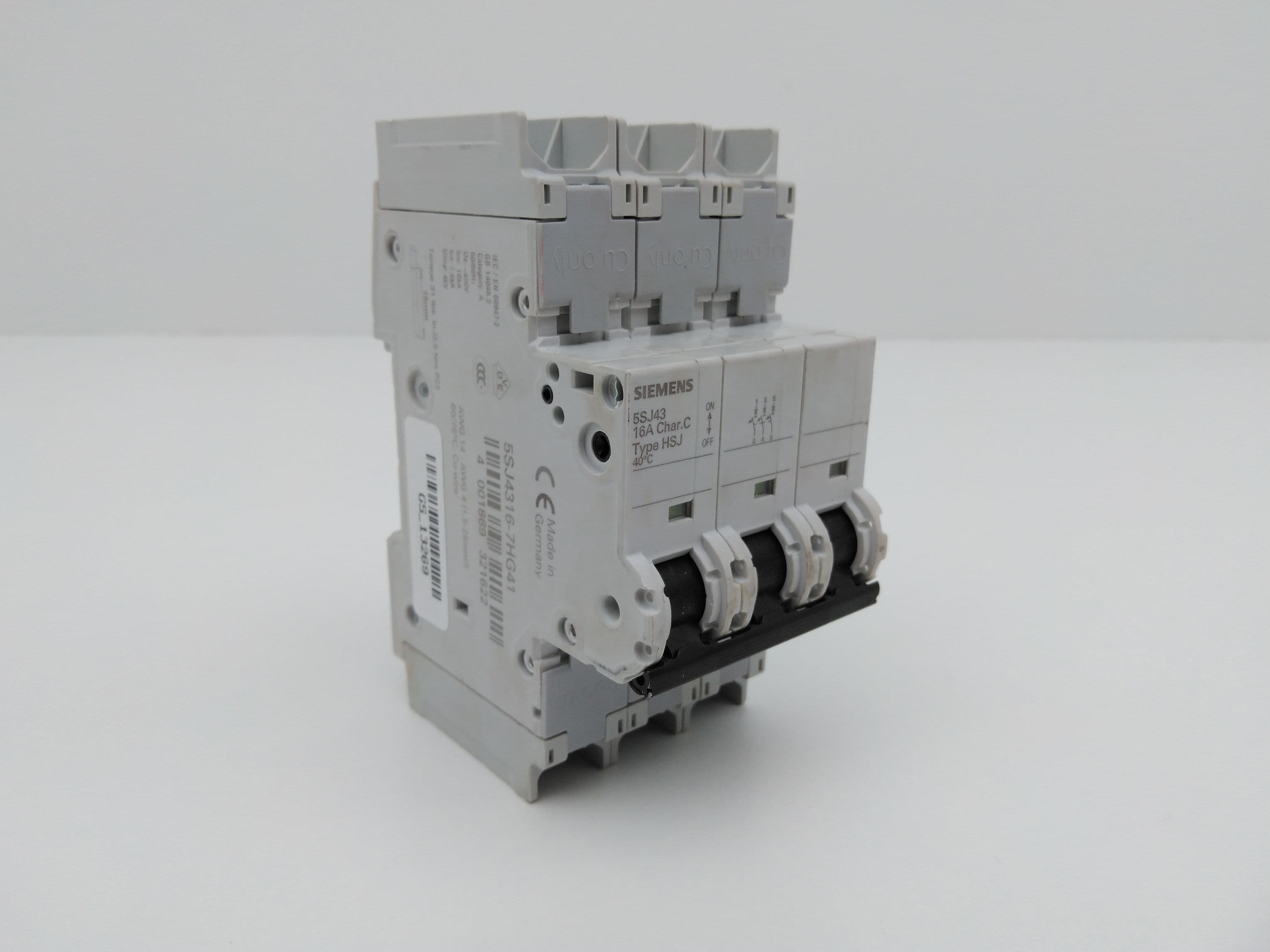Siemens 5SJ4316-7HG41 Circuit Breaker, 3 Pole, 16 Amp, 240VAC