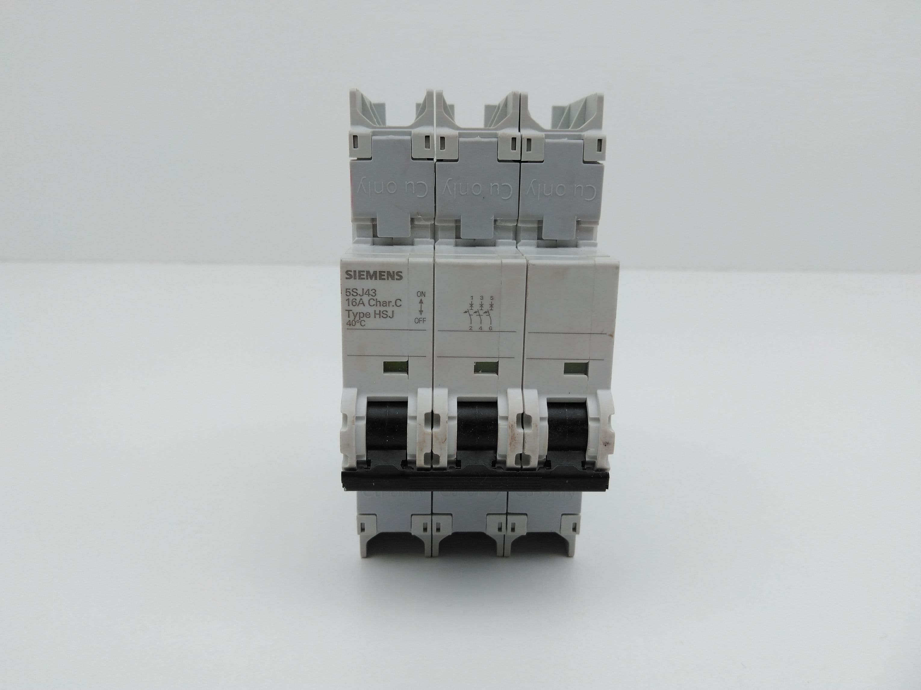 Siemens 5SJ4316-7HG41 Circuit Breaker, 3 Pole, 16 Amp, 240VAC