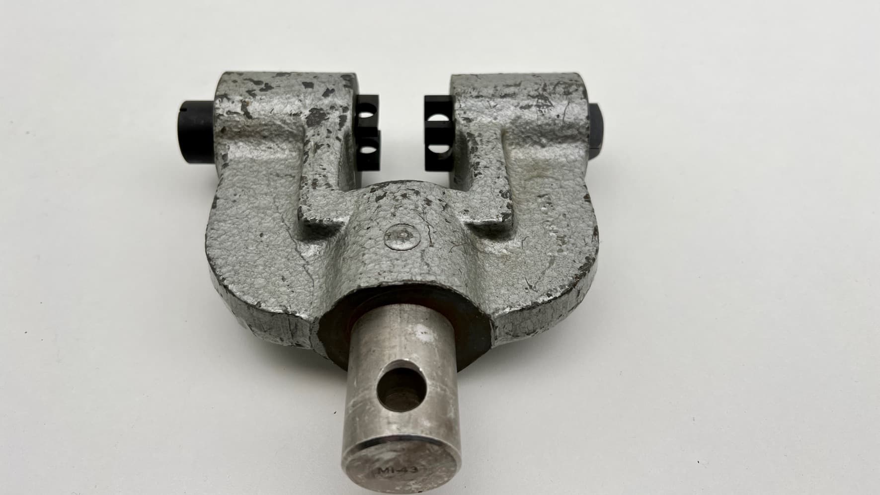 Instron Screw Side Action Tensile Grip