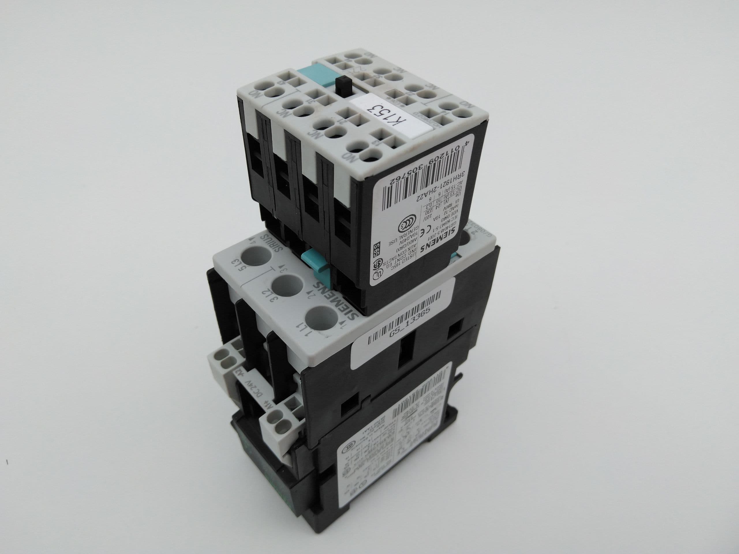 Siemens 3RT1025-3B Contactor w/ 3RH1921-2HA22 Aux