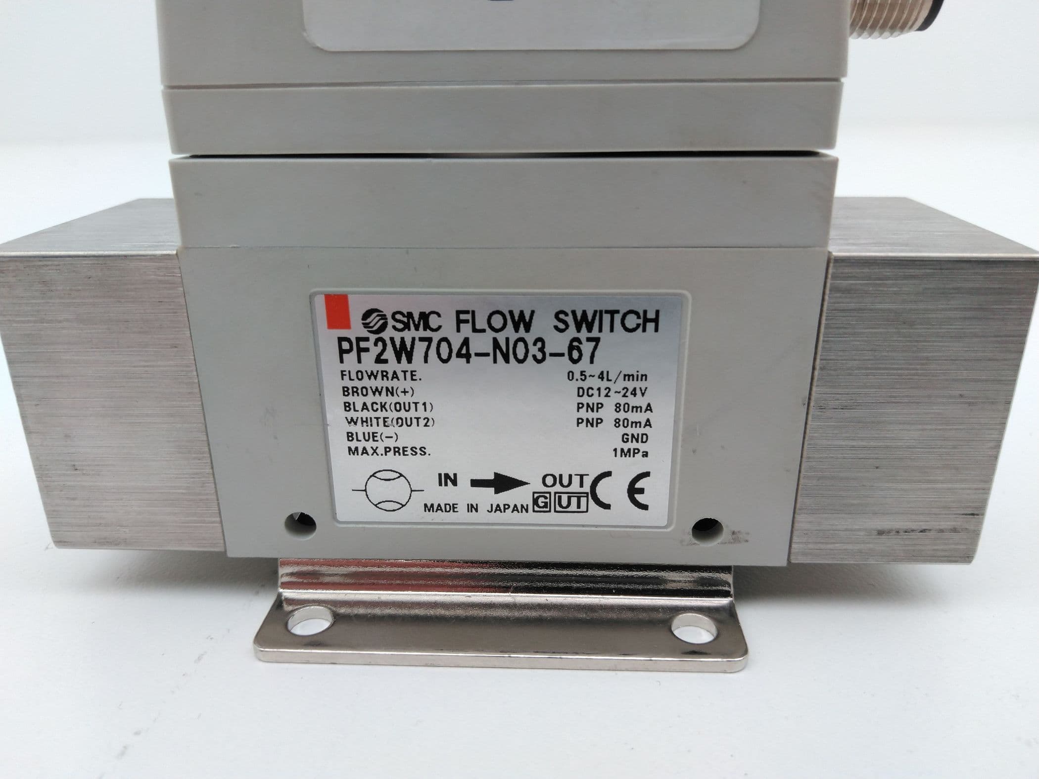 SMC PF2W704-N03-67 Digital Flow Switch for Water Applications