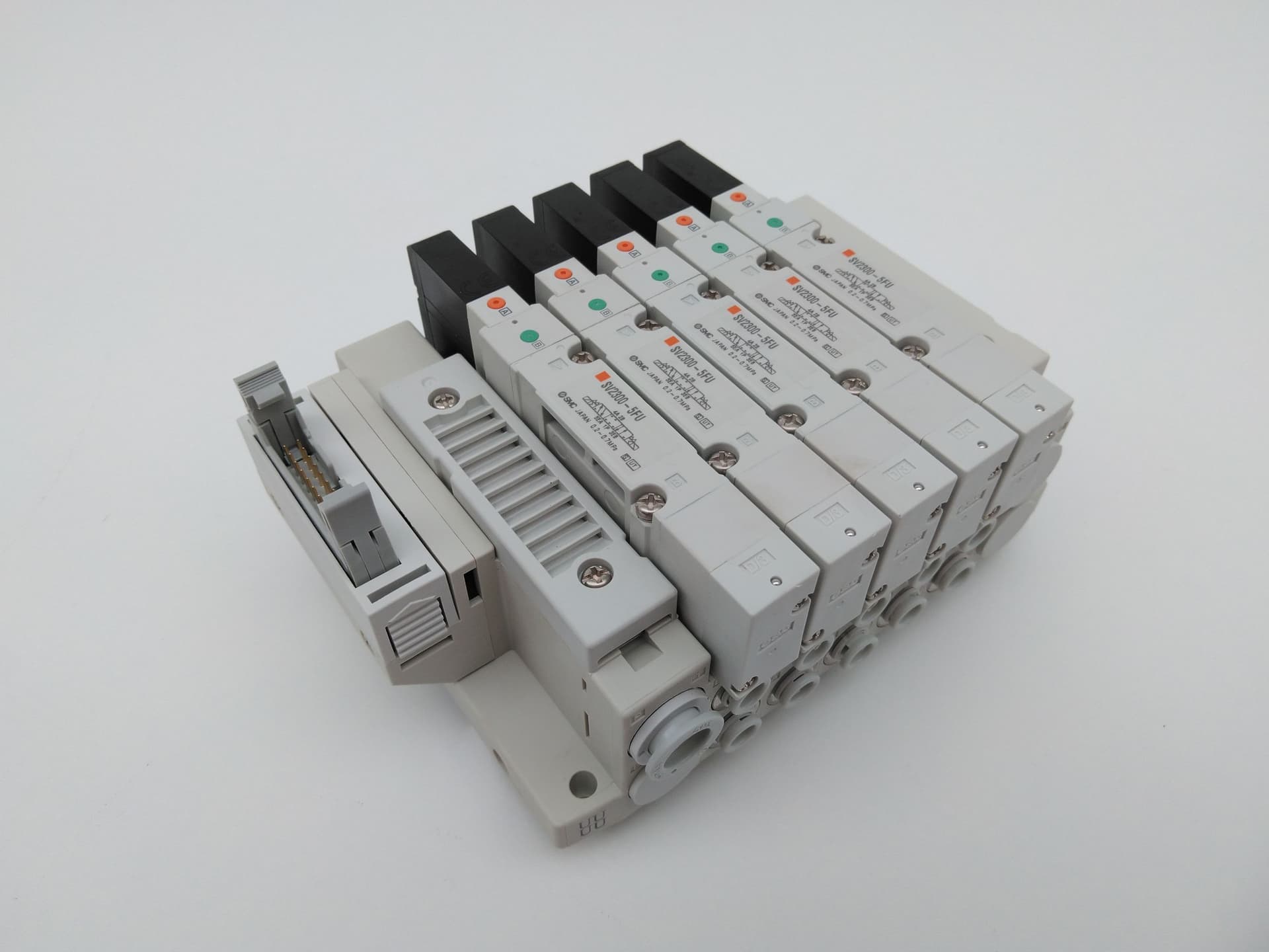 SMC SV2300-5FU 5 Position Pneumatic Manifold/ Solenoid Assembly