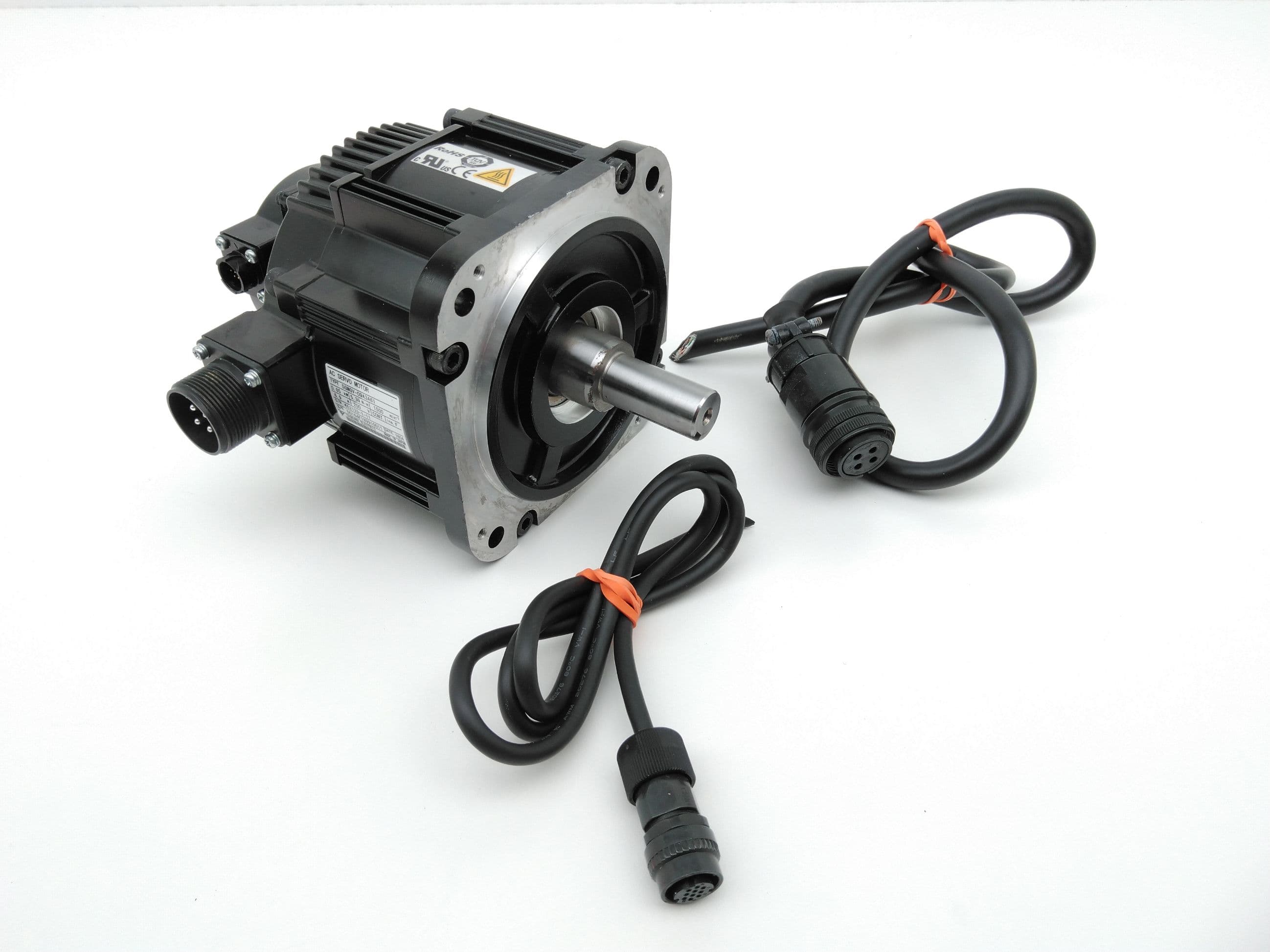 Yaskawa SGMGV-09A3A61 AC Servo Motor w/ UTTAH-B20FL Encoder and Cables