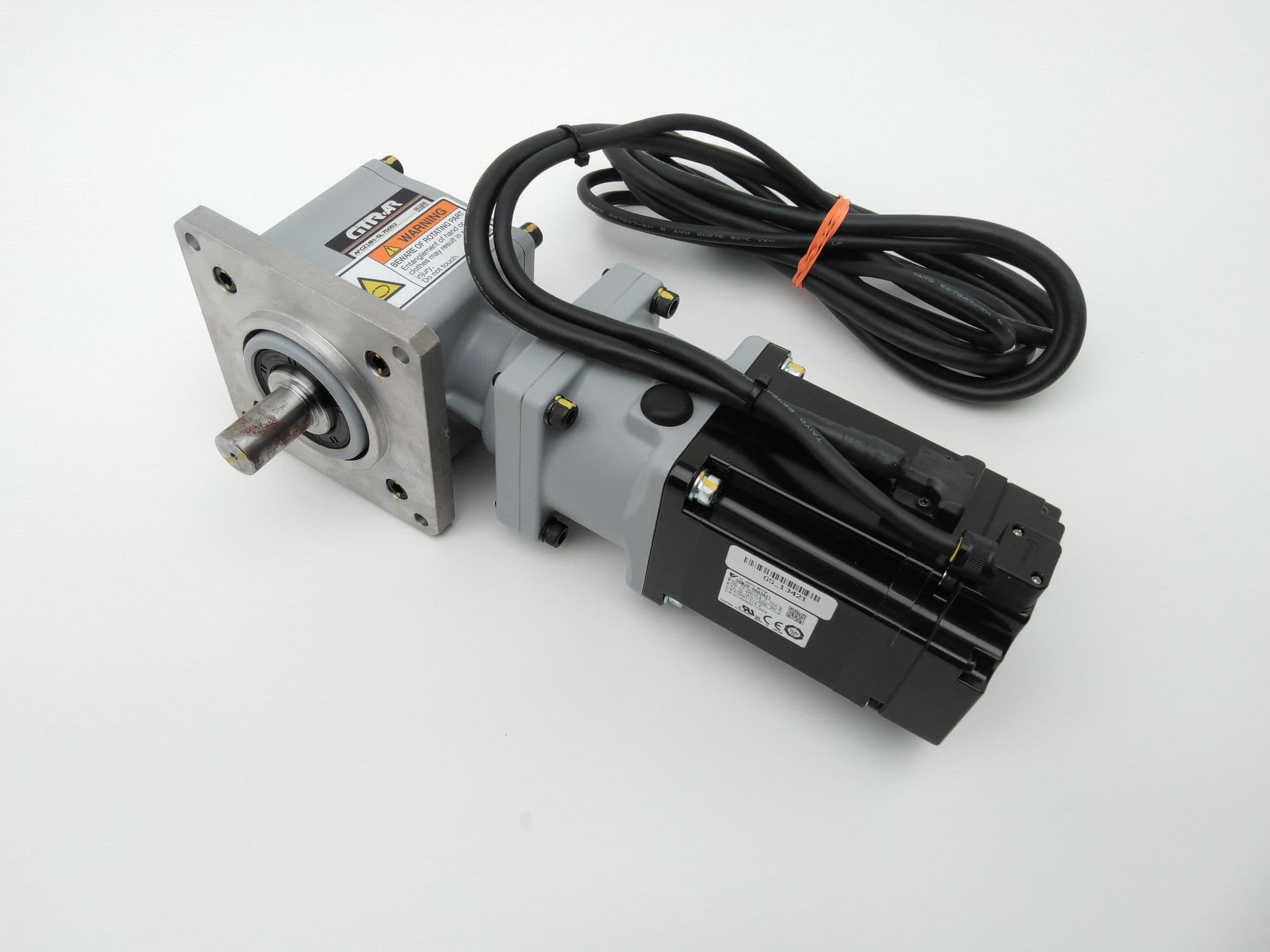 Yaskawa SGMJV-08A3A21, AFCZ18H-5L750S2 w/ GTR Compact High-Precision Reducer