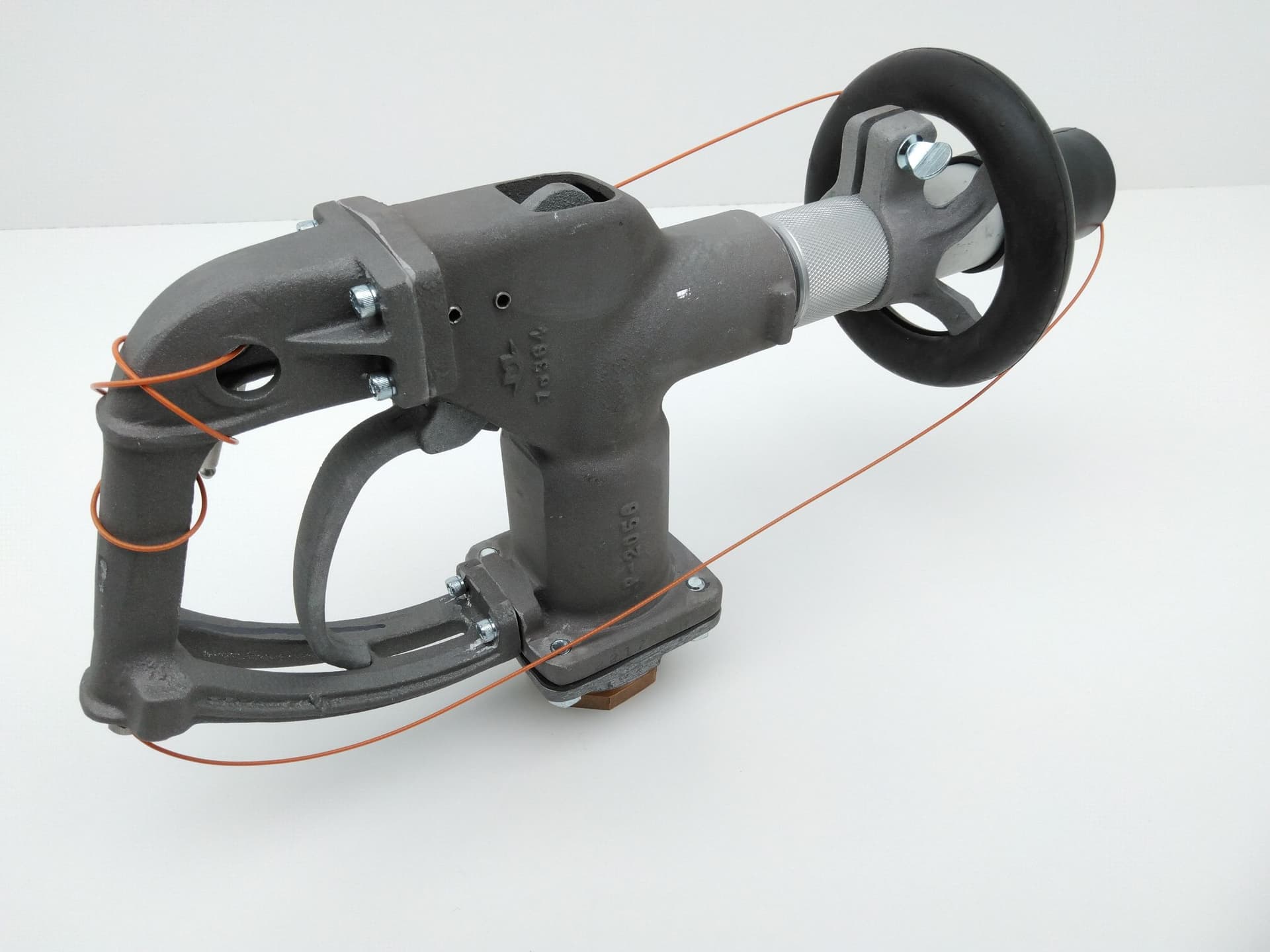 Milwaukee Valve P-2056 135GPM Aircraft Refueling Nozzle
