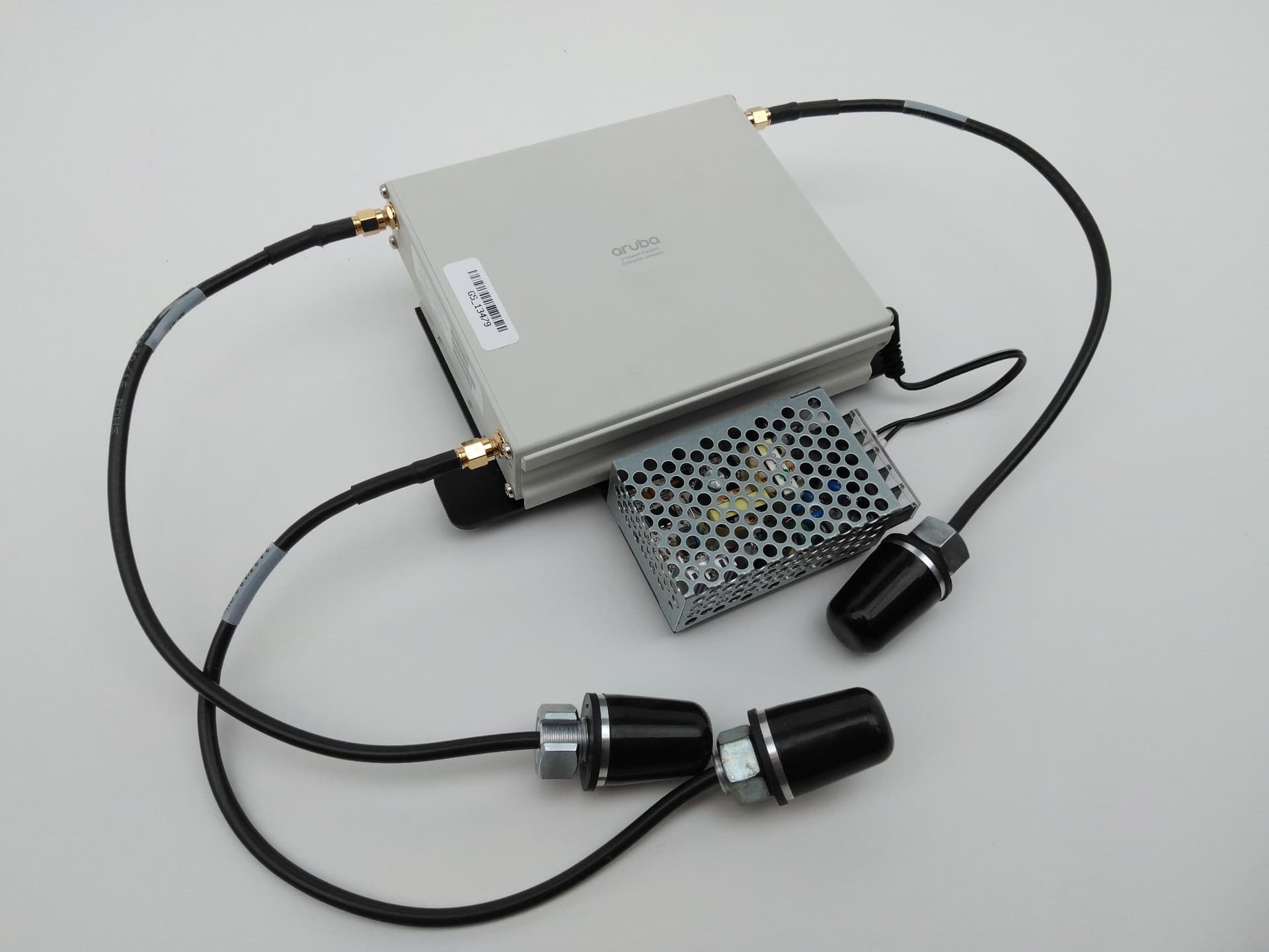 Aruba Hewlett Packard J9835-60001, J935A, MRLBB-1302 501 Wireless Client Bridge