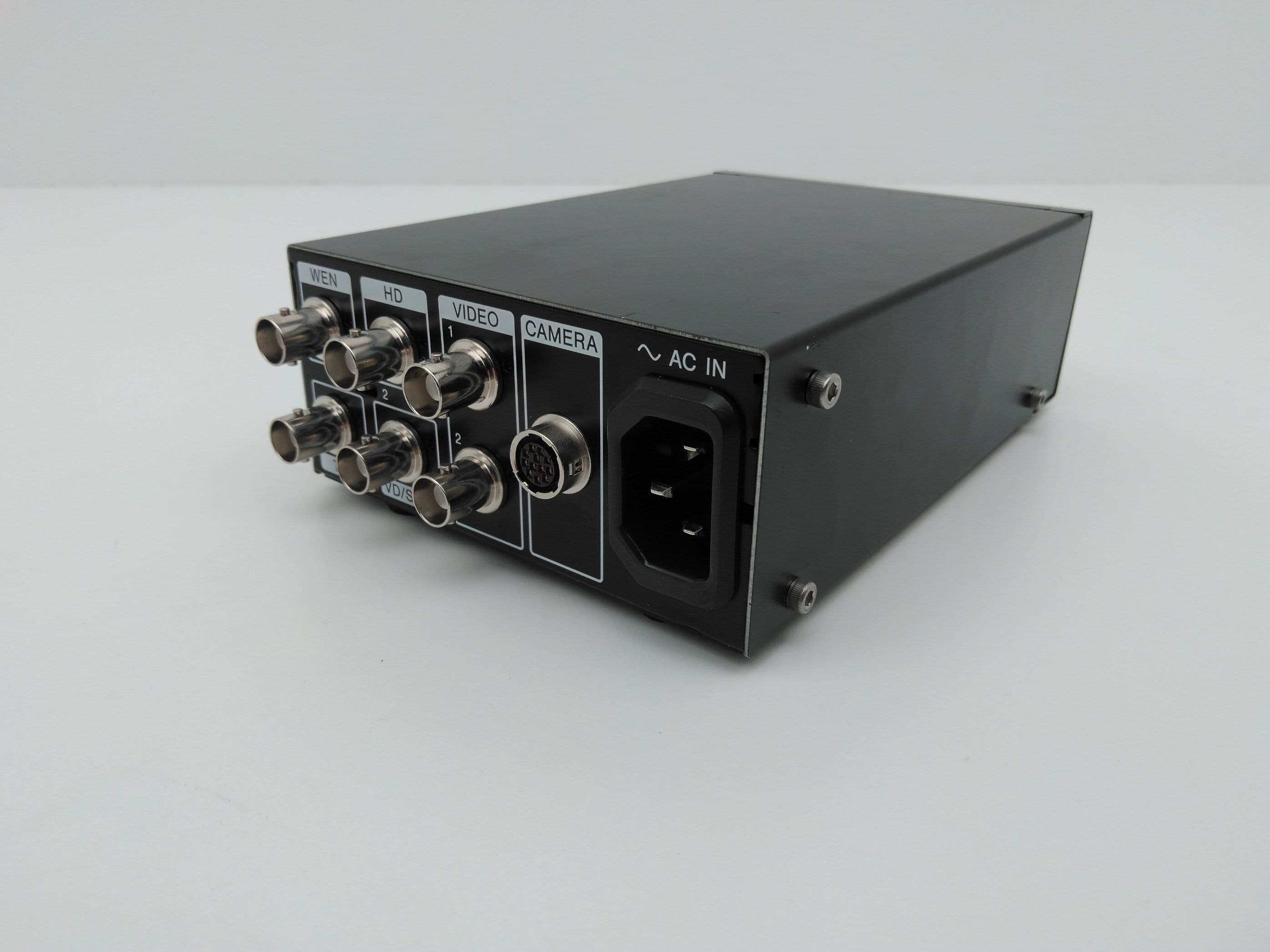 Sony DC-700 Camera Adaptor