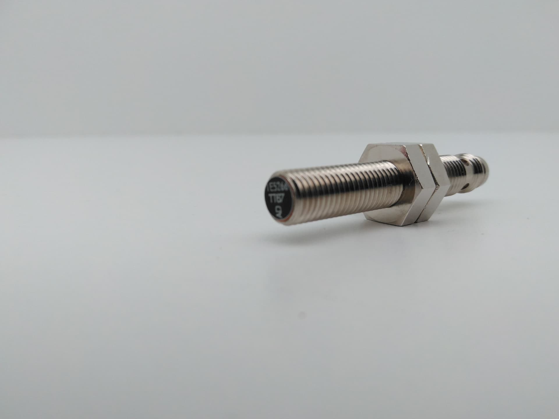 IFM Efector IE5266 Inductive Proximity Sensor