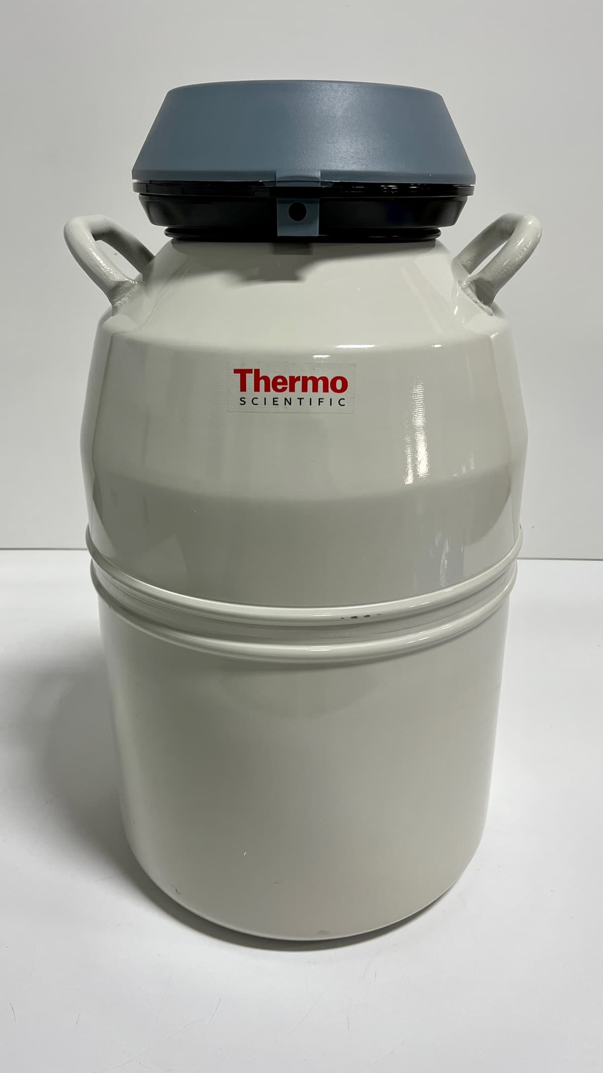Thermo Scientific Bio-Cane Like 20 Liter LN2 Storage Dewar
