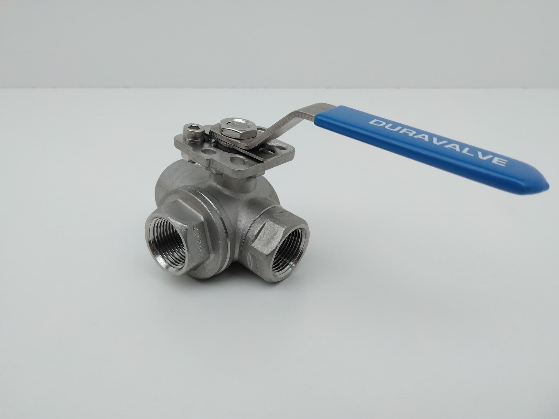 Duravalve DM3VT PN: 20304D 316SS 3/4"NPT 3-Way Ball Valve