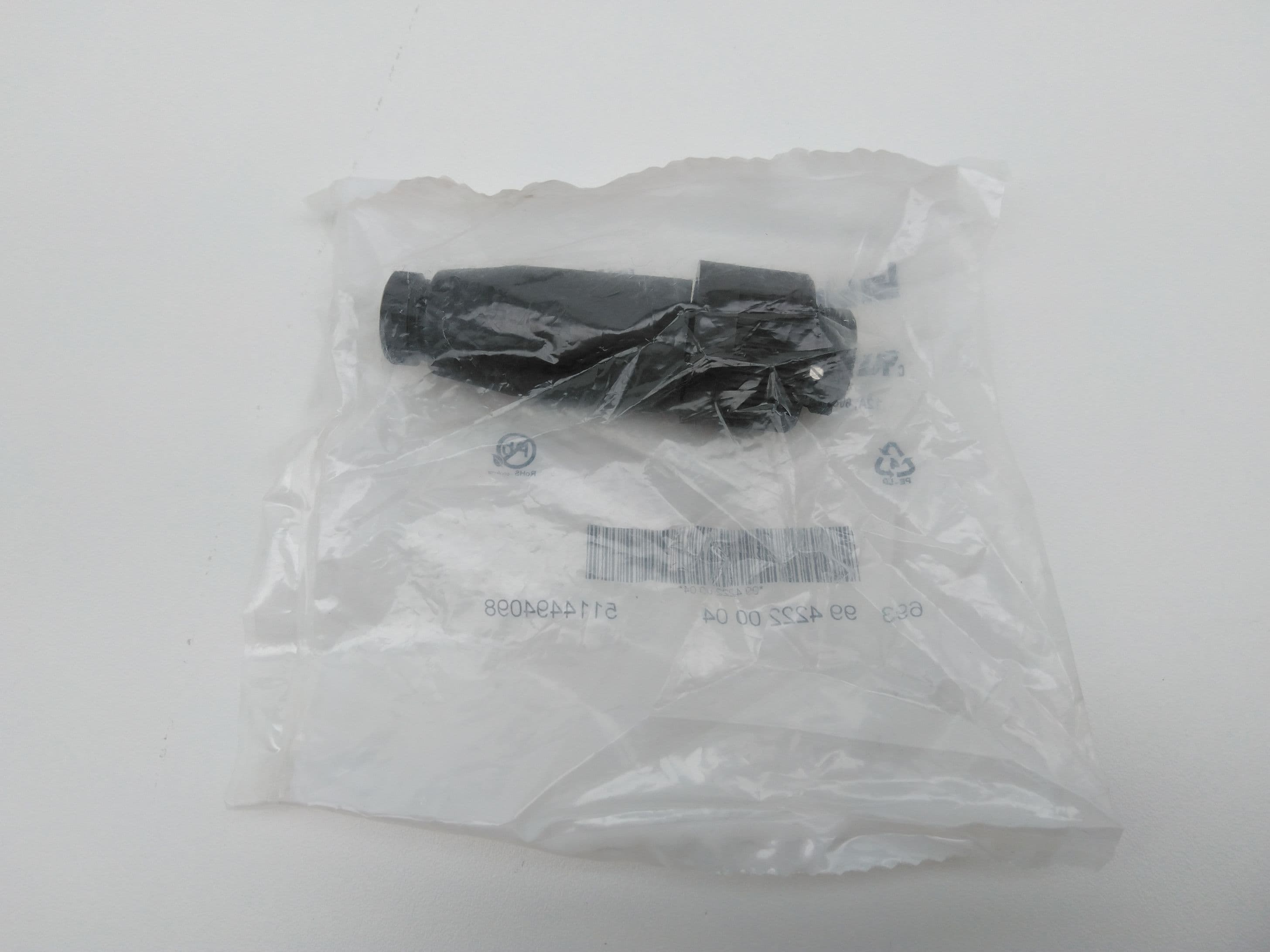 Binder 99-4222-00-04 693 Series, Screw Pin, Threaded Circular Connector
