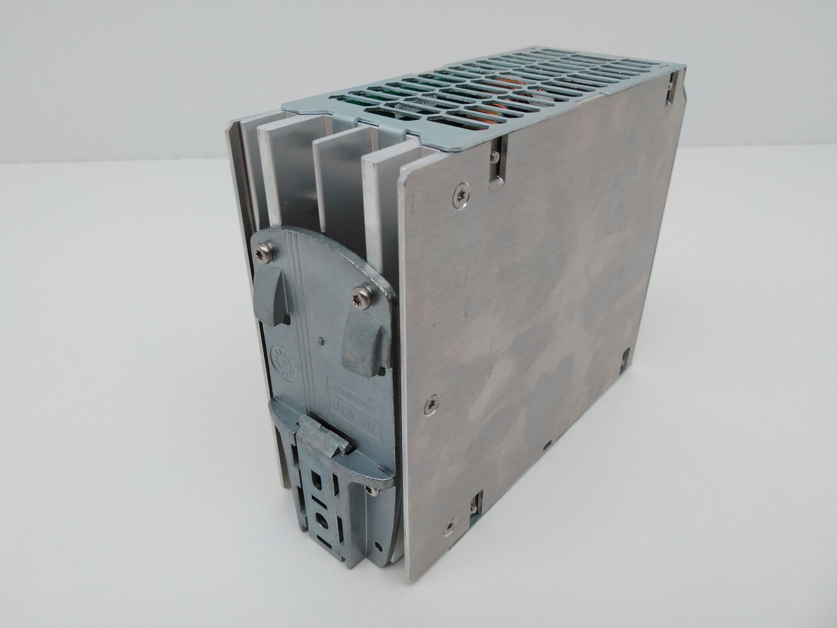 Phoenix Contact 2866459 TRIO-PS/3AC/24DC/10 Power Supply
