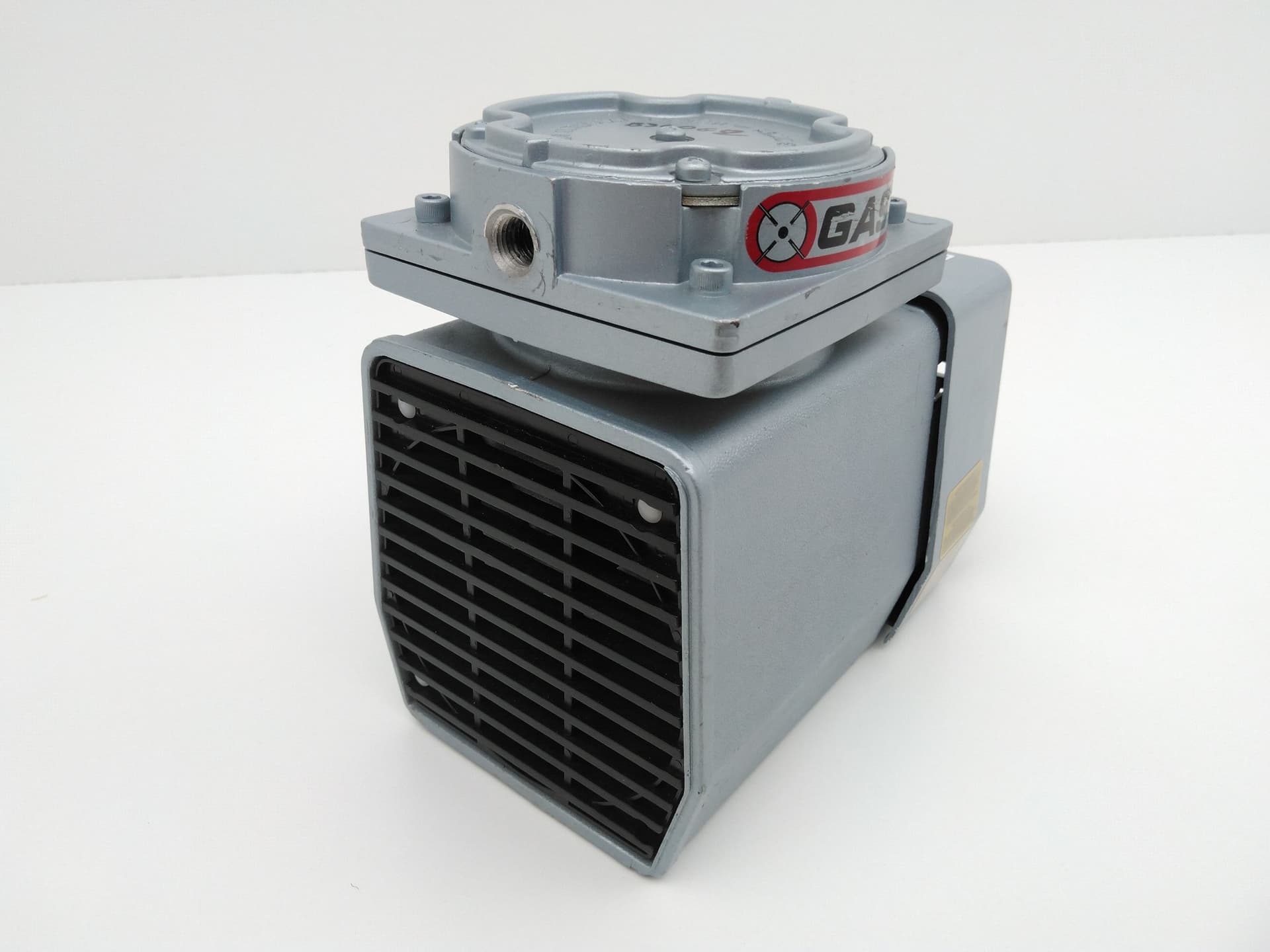 Gast Manufacturing Inc. DOA-P135-AA 115 Volts, 4.2 Amps, 60 Hz Vacuum Pump