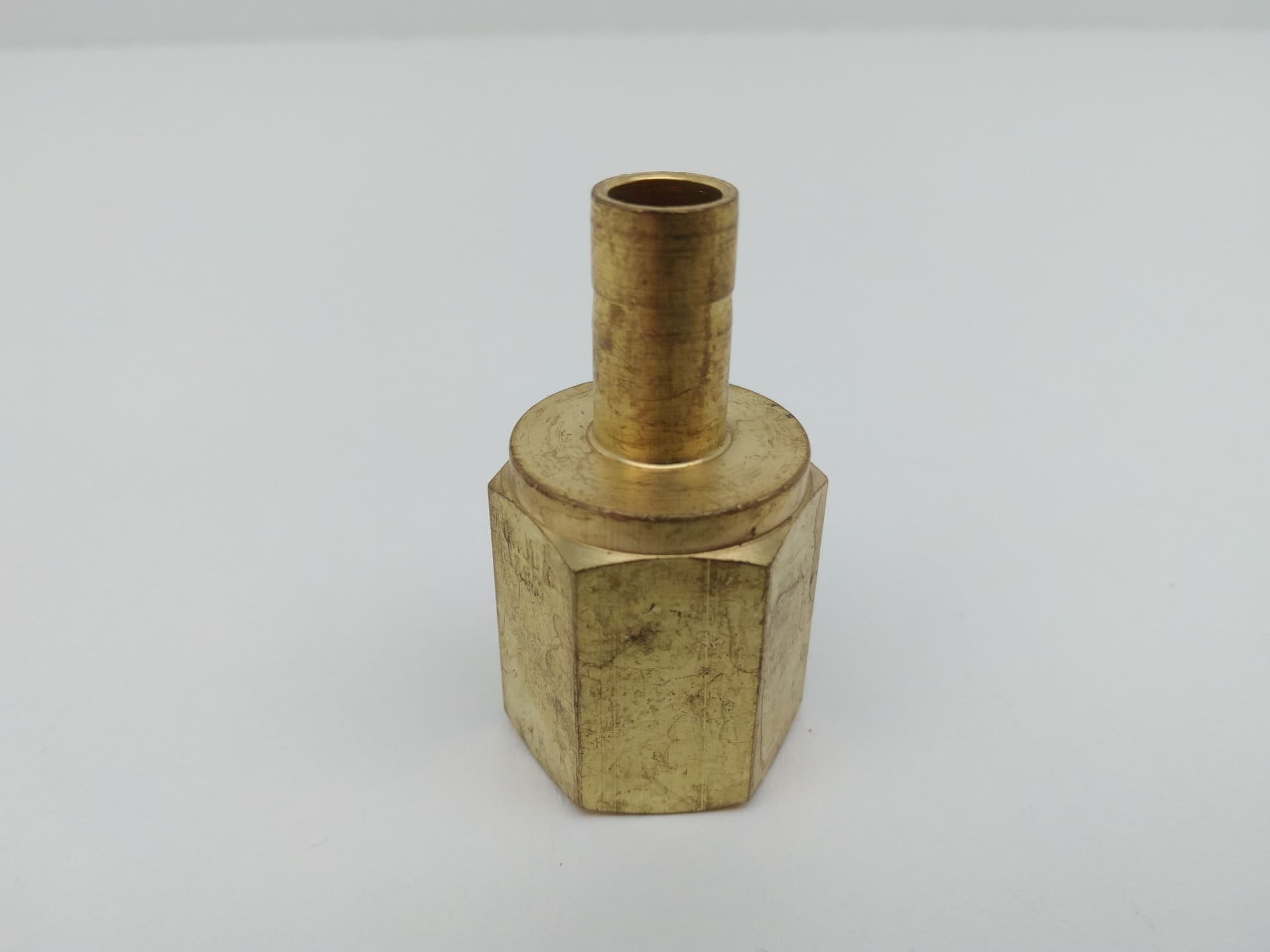 Swagelok Cajon B-6-TA-7-6 Brass Female Tube adaptor 3/8"tube x 3/8"FNPT