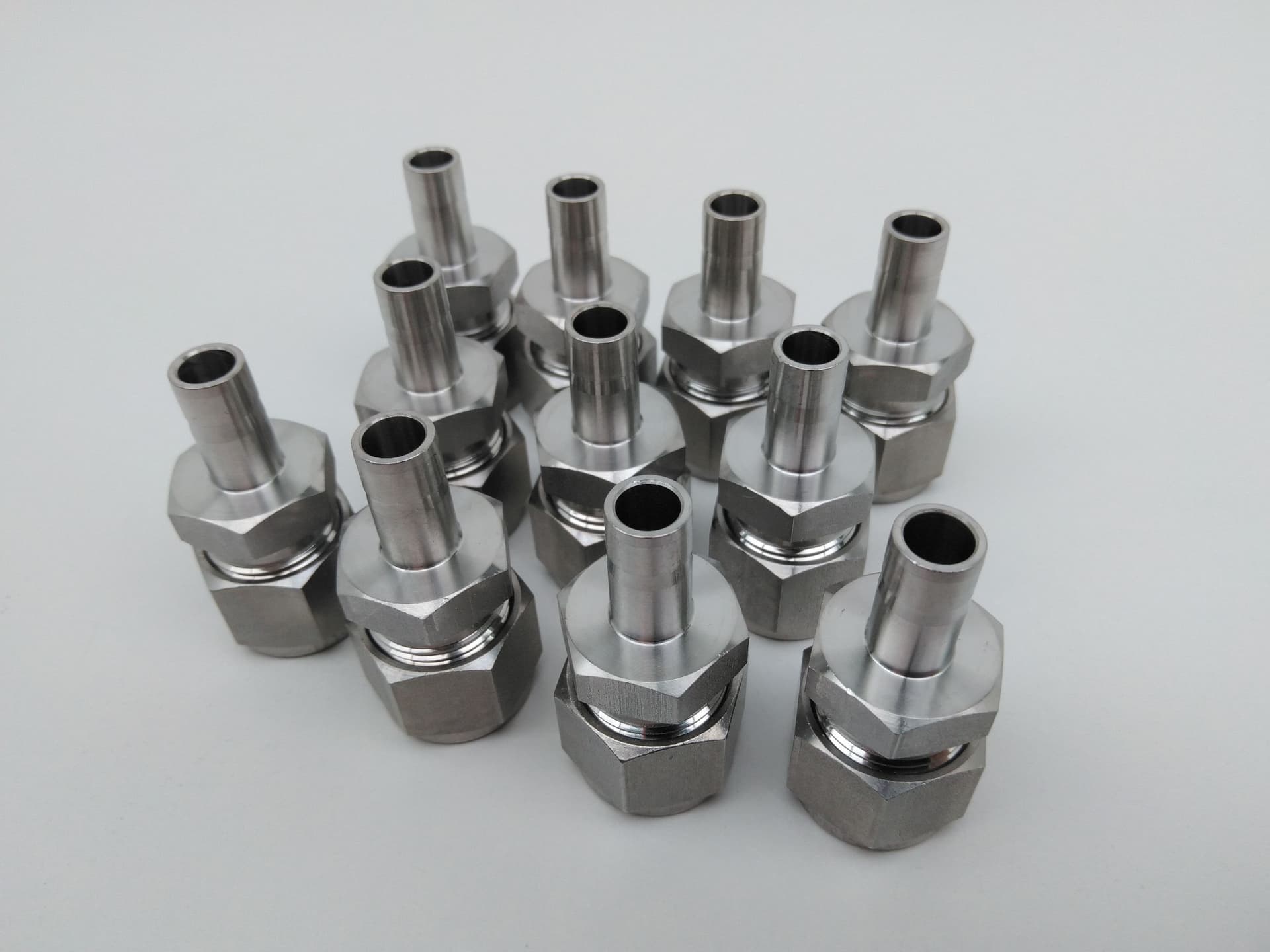 Swagelok SS-810-R-6 SS Reducer 1/2"O.D. Tube X 3/8" Swagelok Tube Adapter