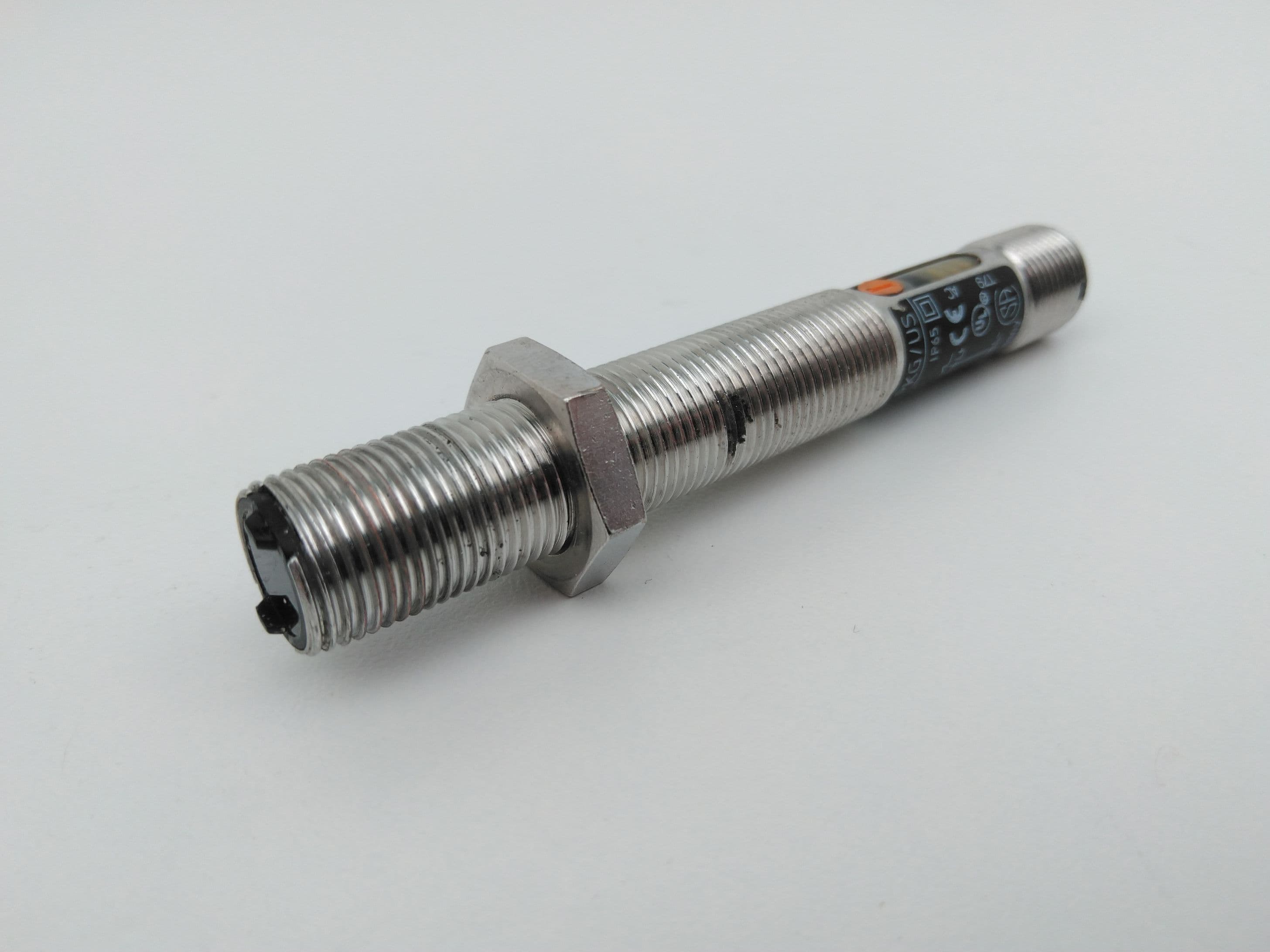 IFM OF5016, OFR-FPKG/US Retroreflective sensor