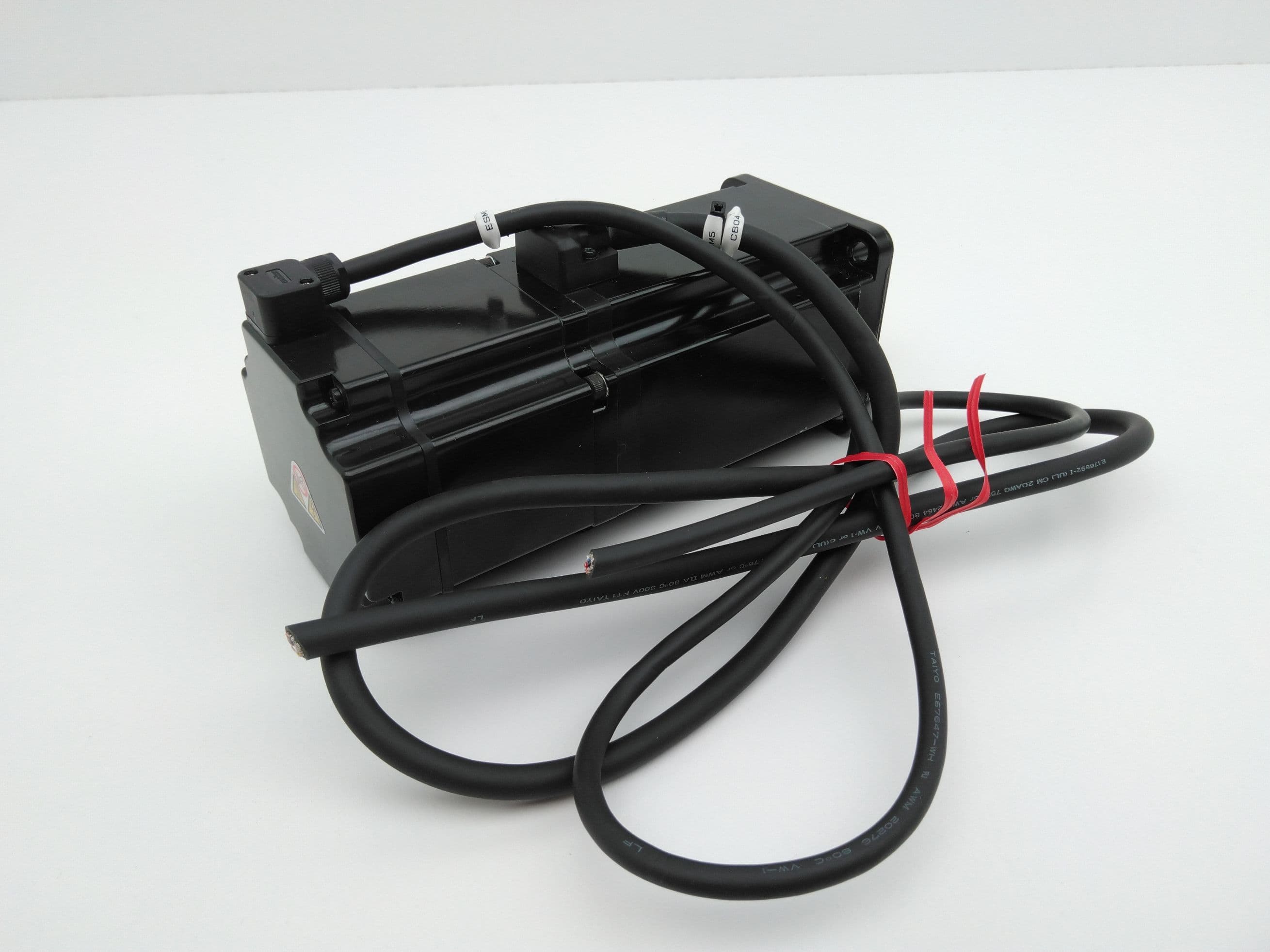 Yaskawa SGMAV-10A3A2C AC Servo Motor