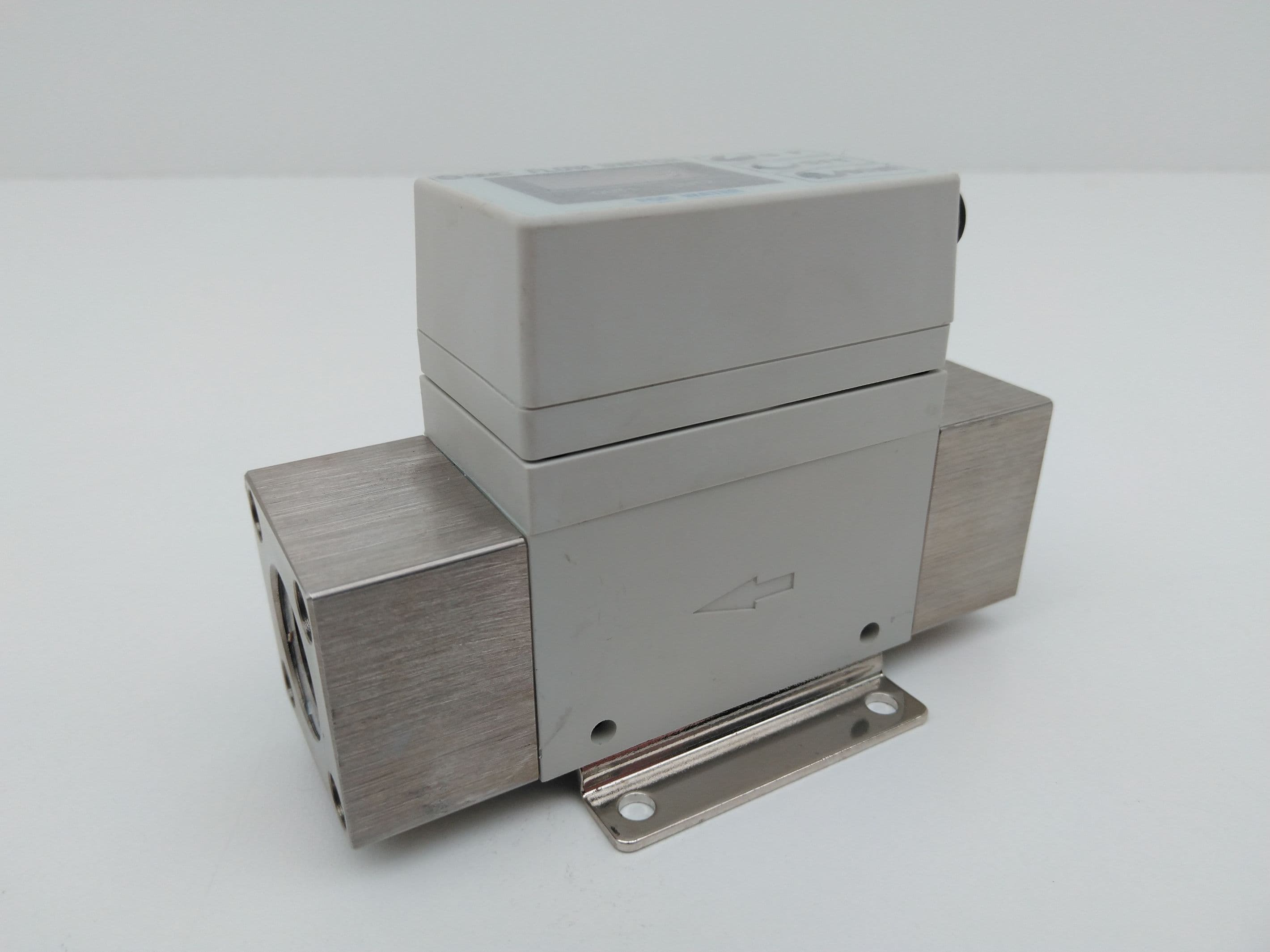 SMC PFW720-N04-67 Digital Flow Switch for Water Applications