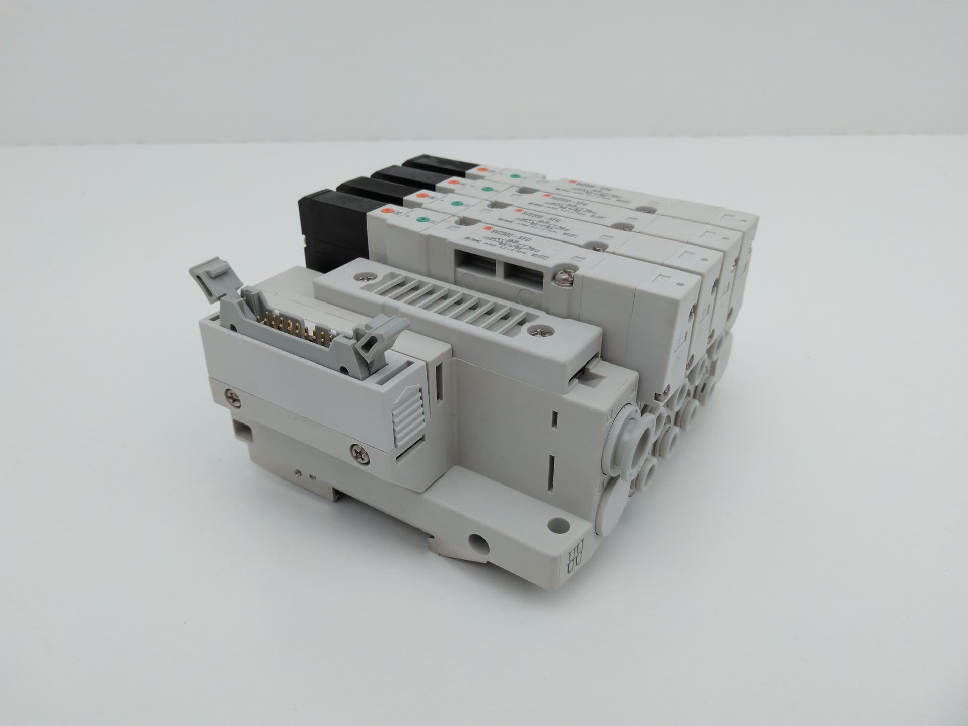 SMC SV2300-5FU 4 Position Pneumatic Manifold/ Solenoid Assembly
