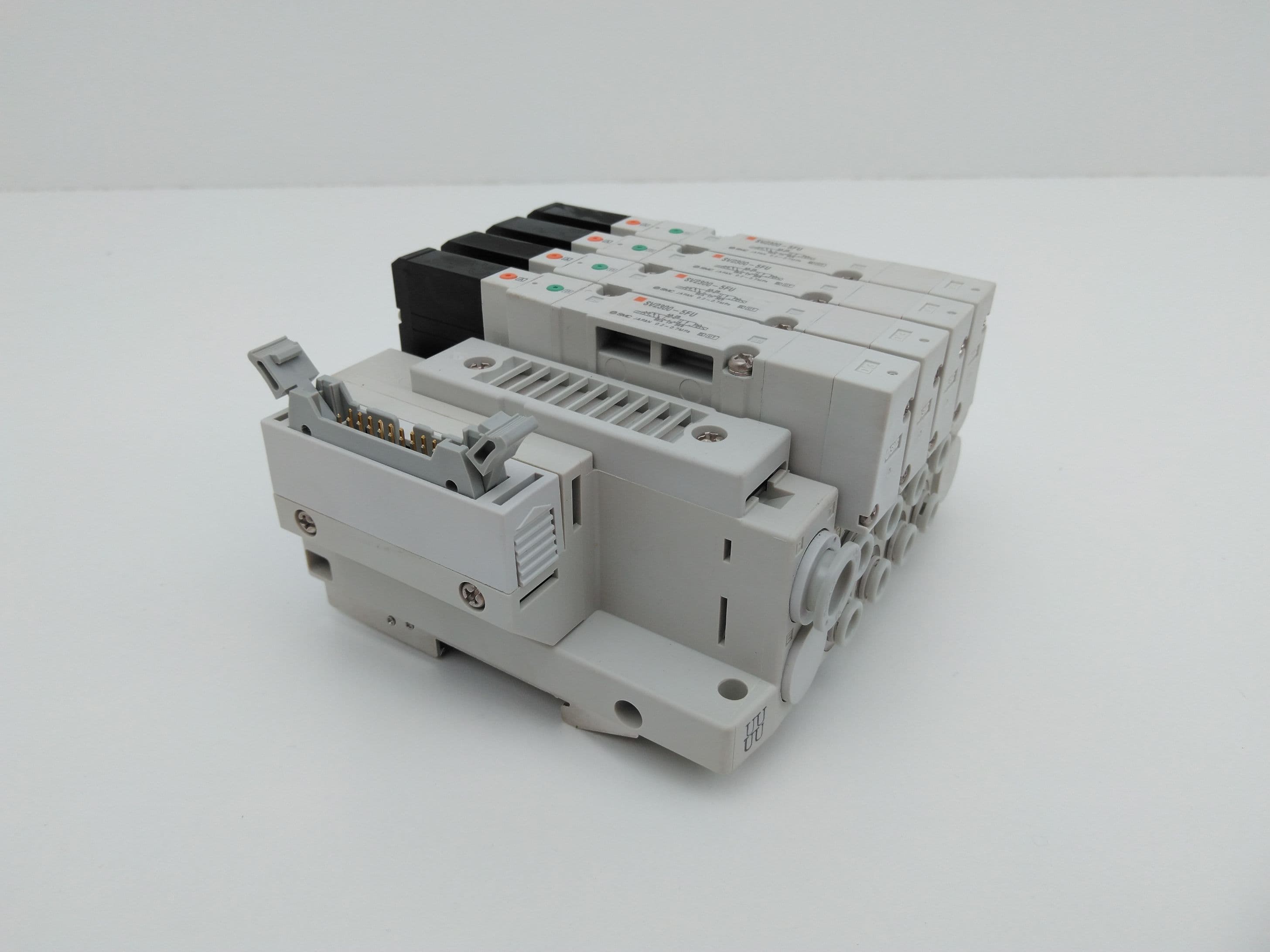 SMC SV2300-5FU 4 Position Pneumatic Manifold/ Solenoid Assembly