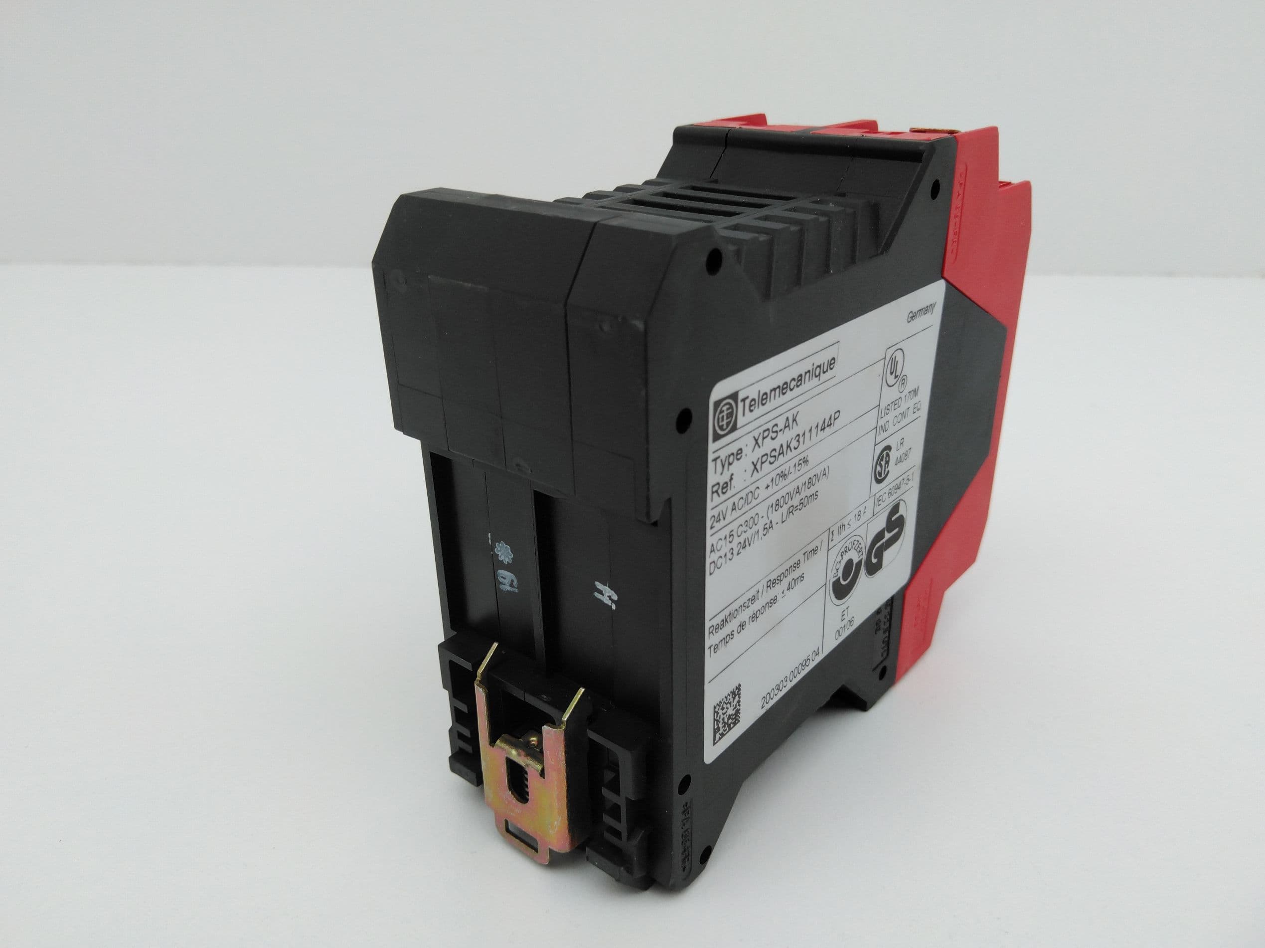 Telemecanique XPS-AK, XPSAK311144P Safety Relay