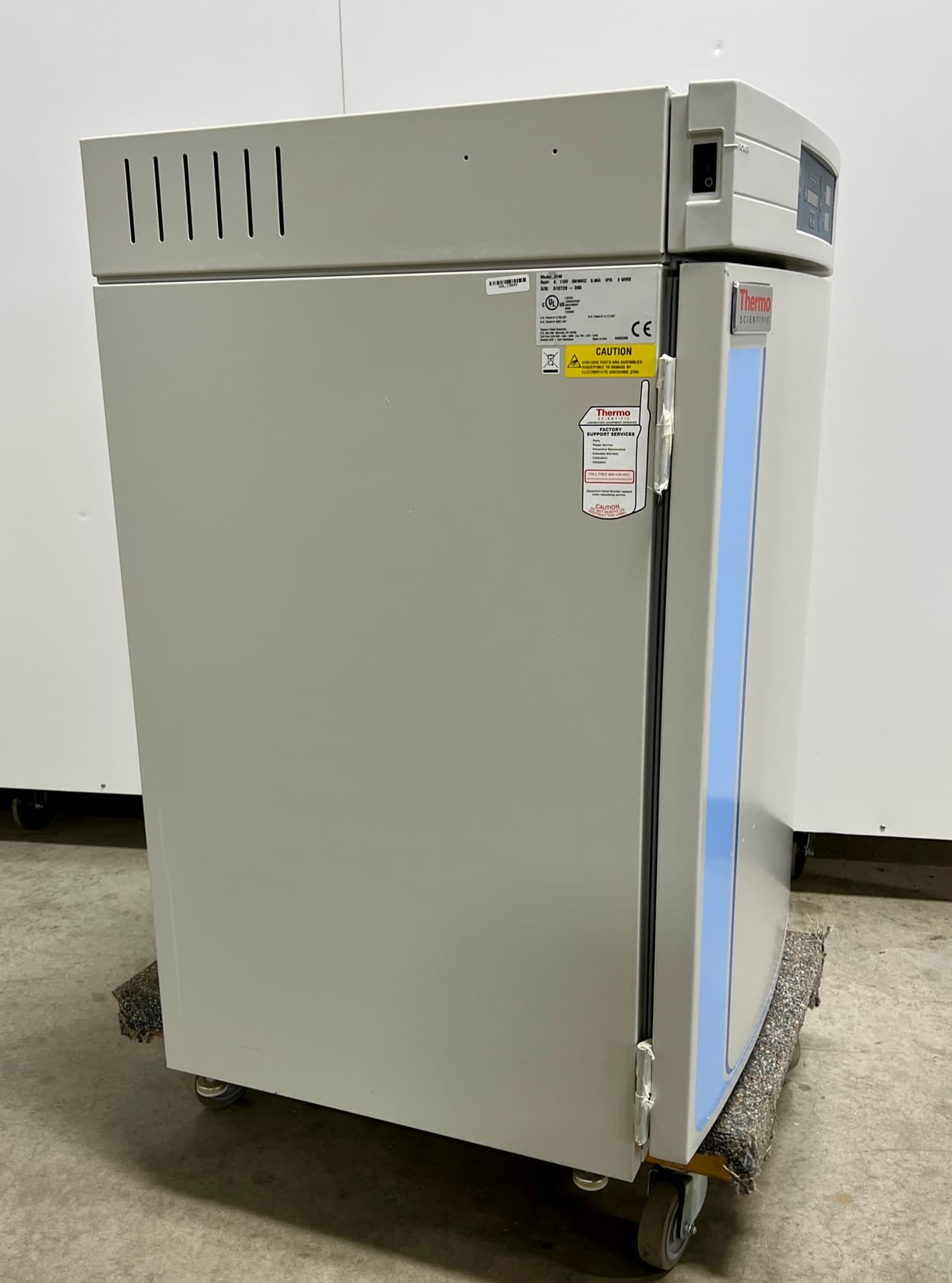 Thermo Scientific Forma Series II 3140 Water Jacketed CO2 Incubator