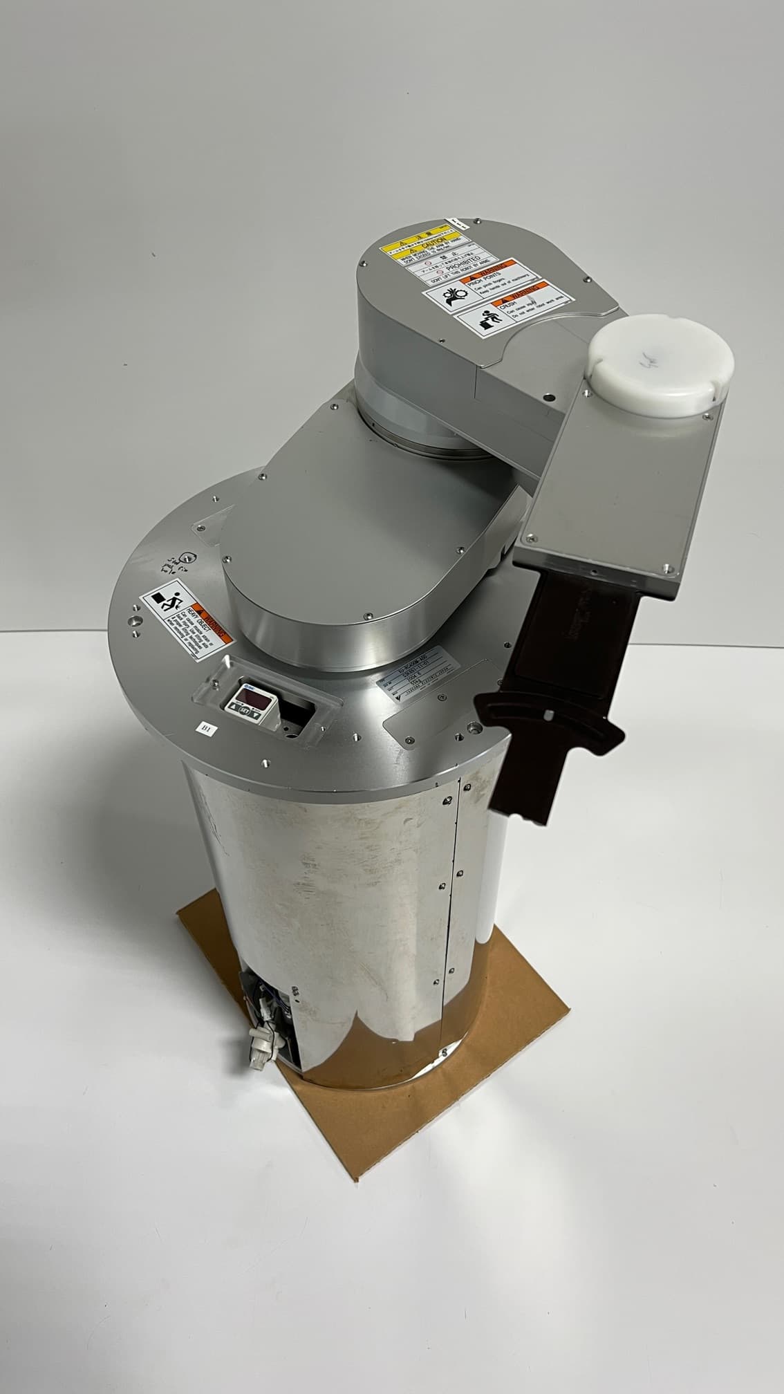 Yaskawa XU-RC400-A00 Wafer Transfer Robot