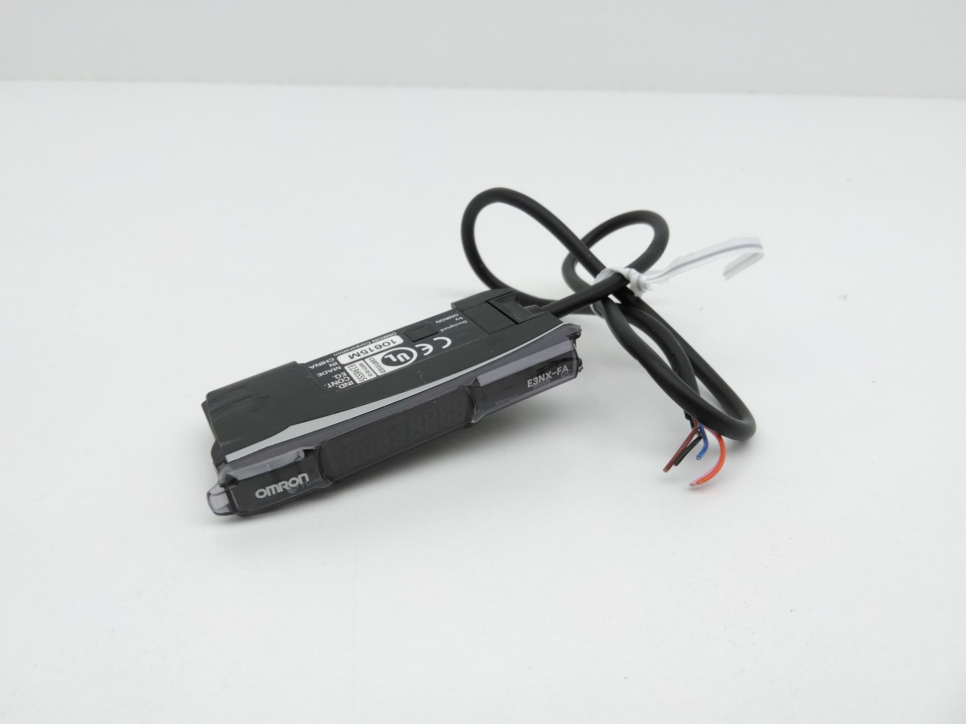 Omron E3NX-FA51 Fiber Optic Photoelectric Sensor