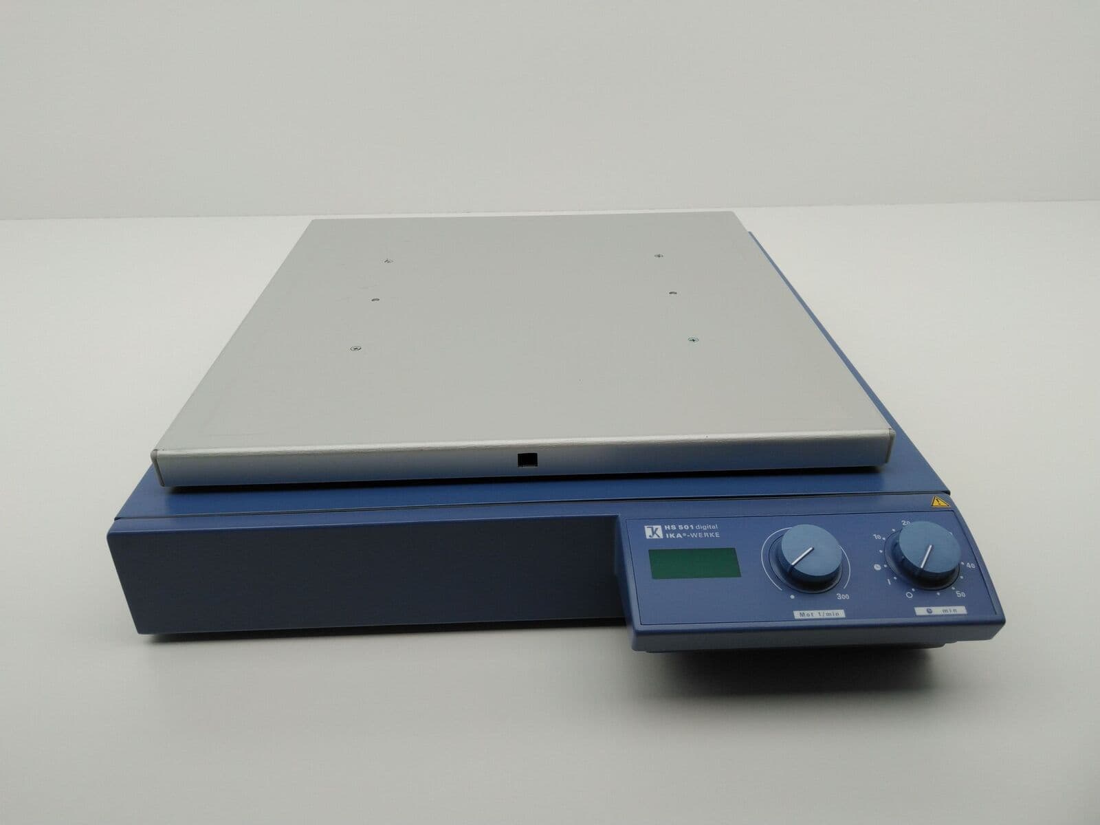 IKA HS 501 D Digital Shaker Table, 230 VAC 50/60Hz, 74W