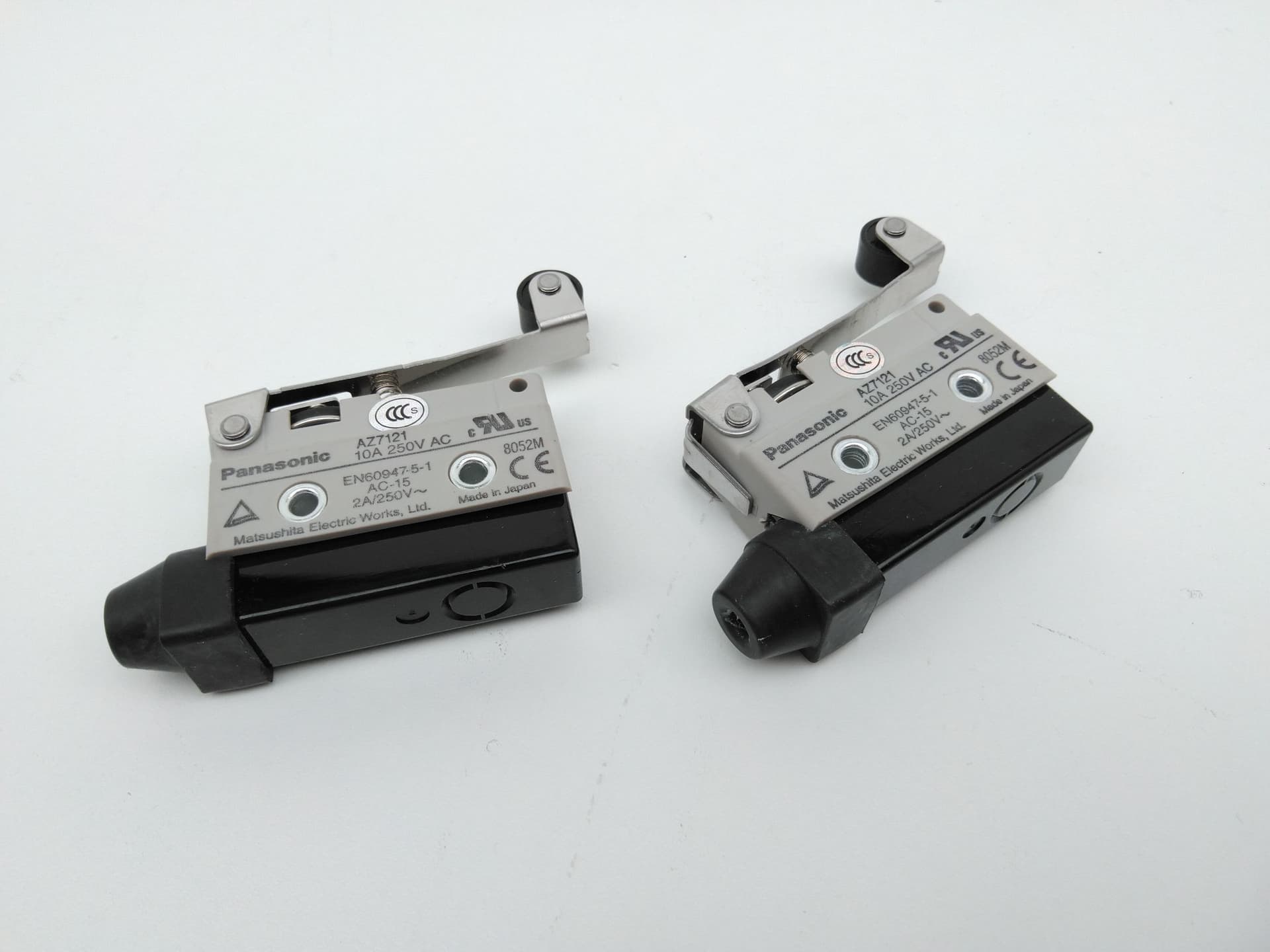 Panasonic AZ7121 Limit Switch,10A, 250VAC
