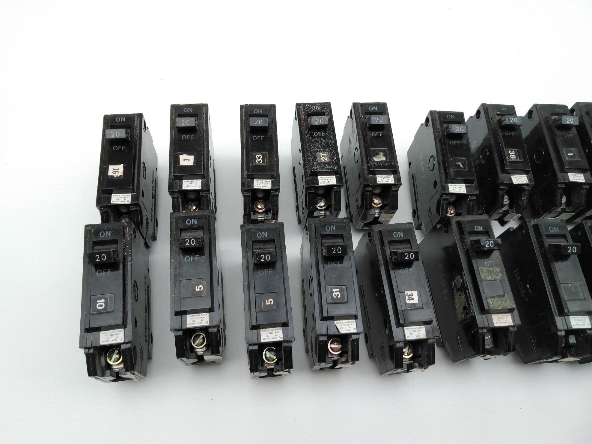 GE THQB 1120 Bolt in Breaker, 20A