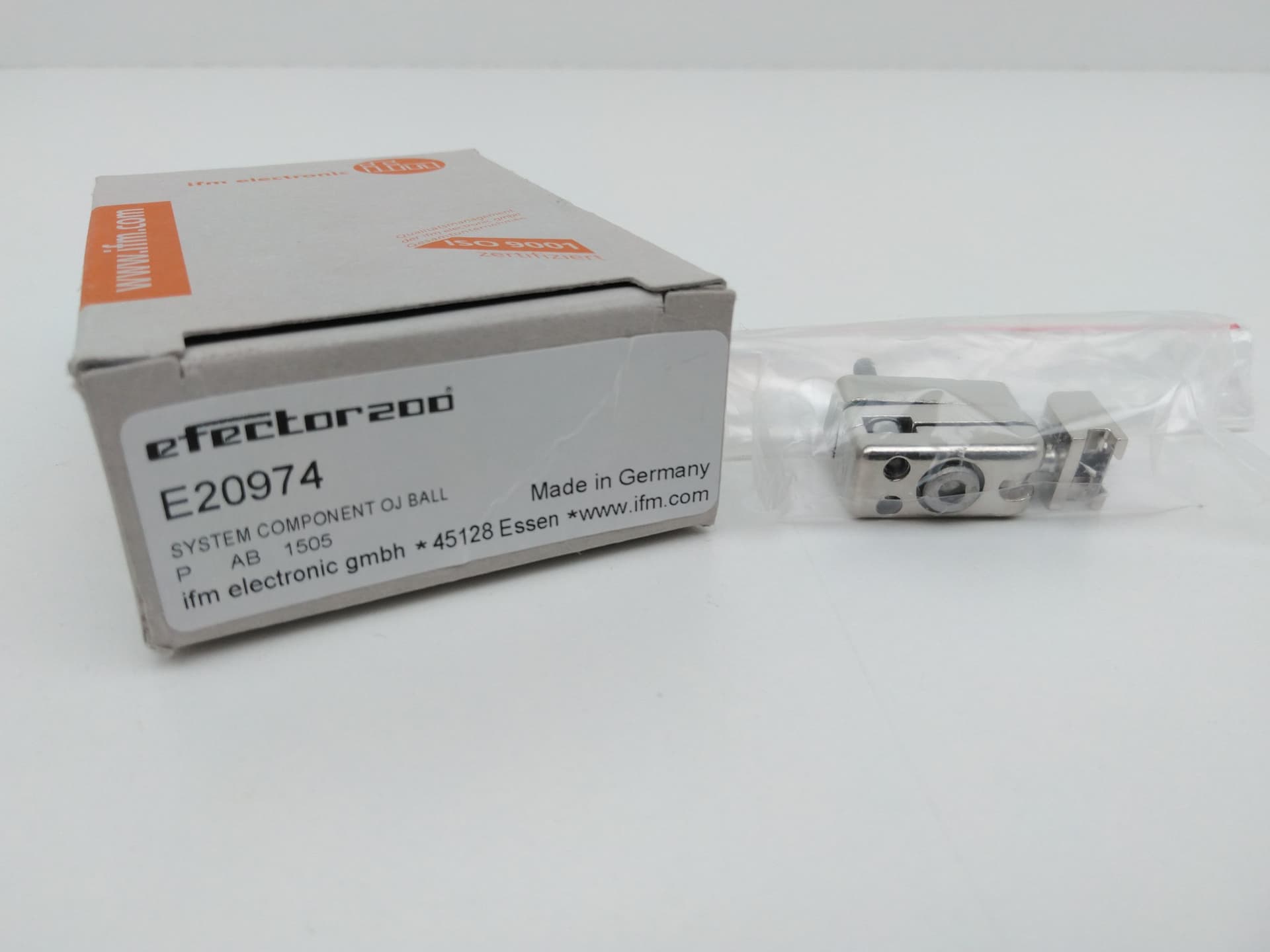 ifm efector 200 E20974 System Component OJ Ball Mounting Bracket