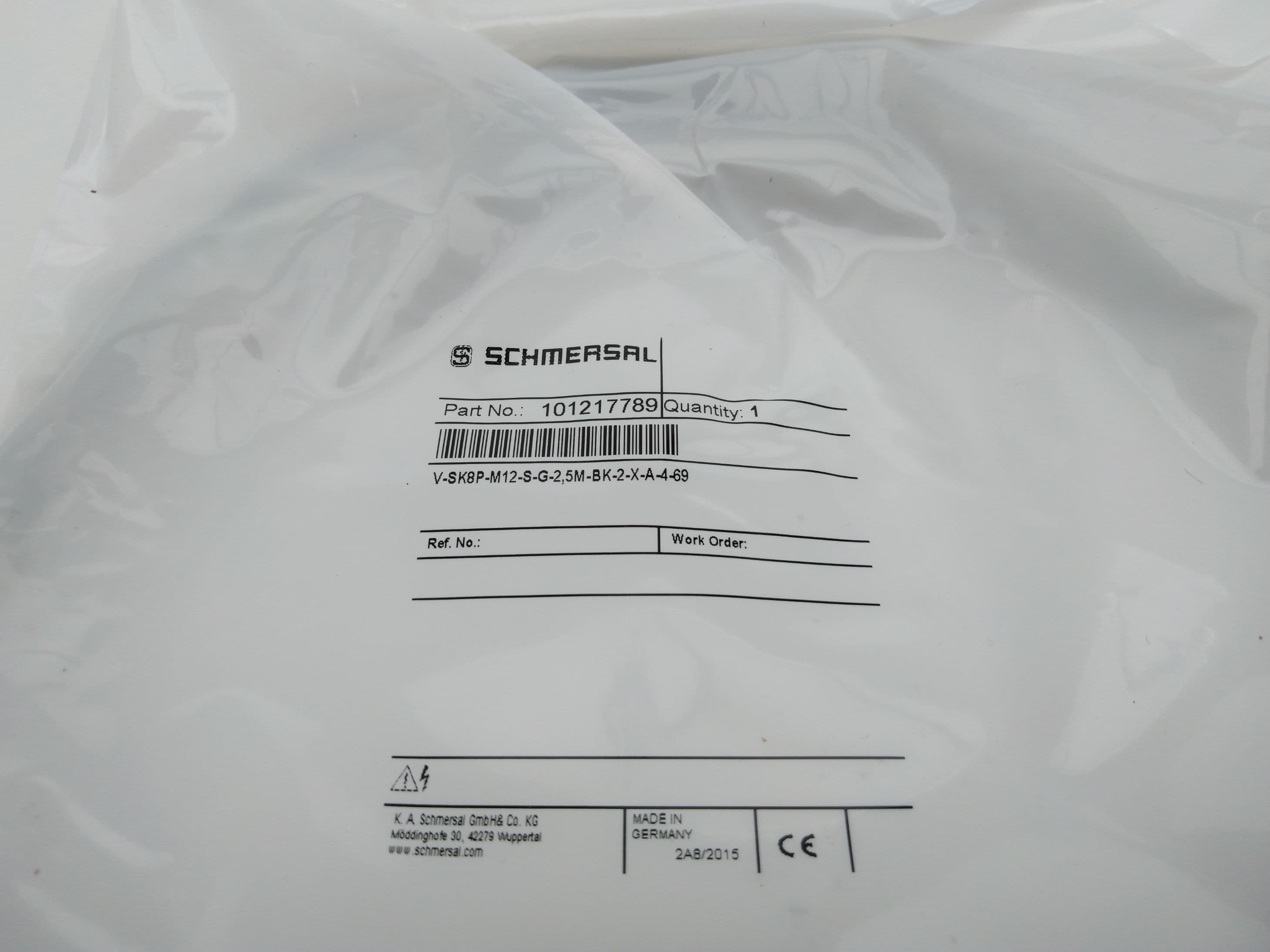 Schmersal V-SK8P-M12-S-G-2,5M-BK-2-X-A-4-69 / 101217789 8-Pin Connecting Cable