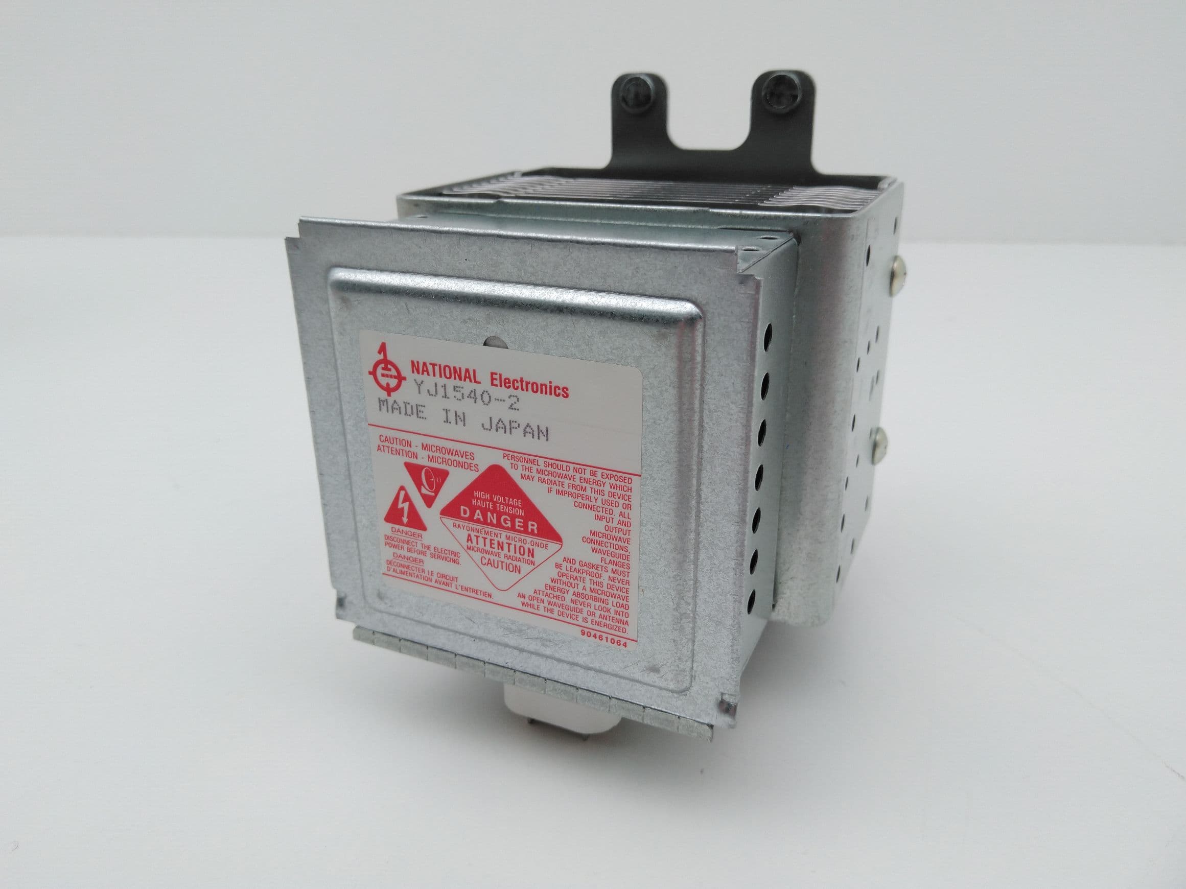 National Electronics YJ1540-2 Continuous Wave Magnetron 2.46GHz, 1260W