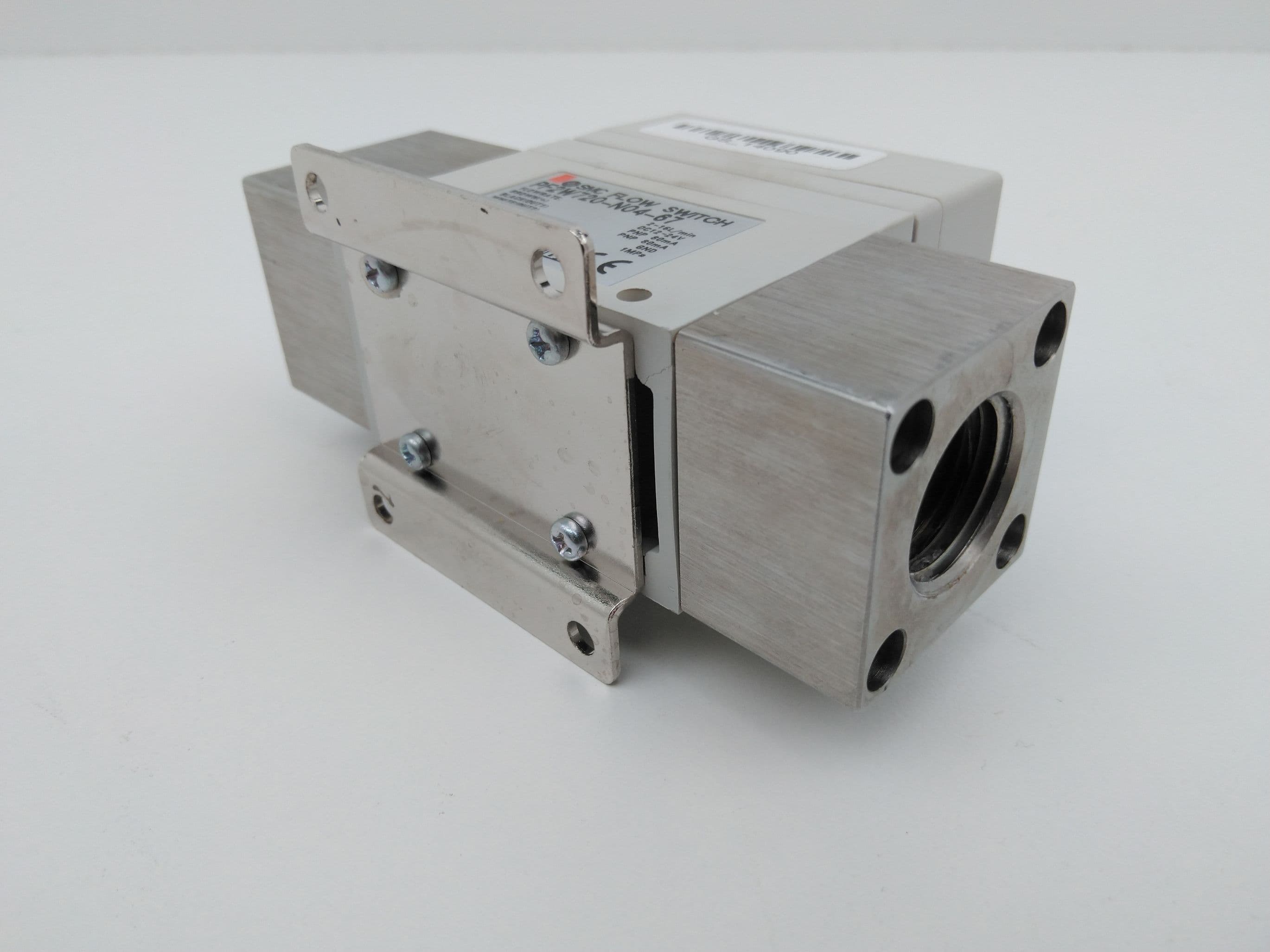 SMC PF2W720-N04-67 Digital Flow Switch for Water Applications