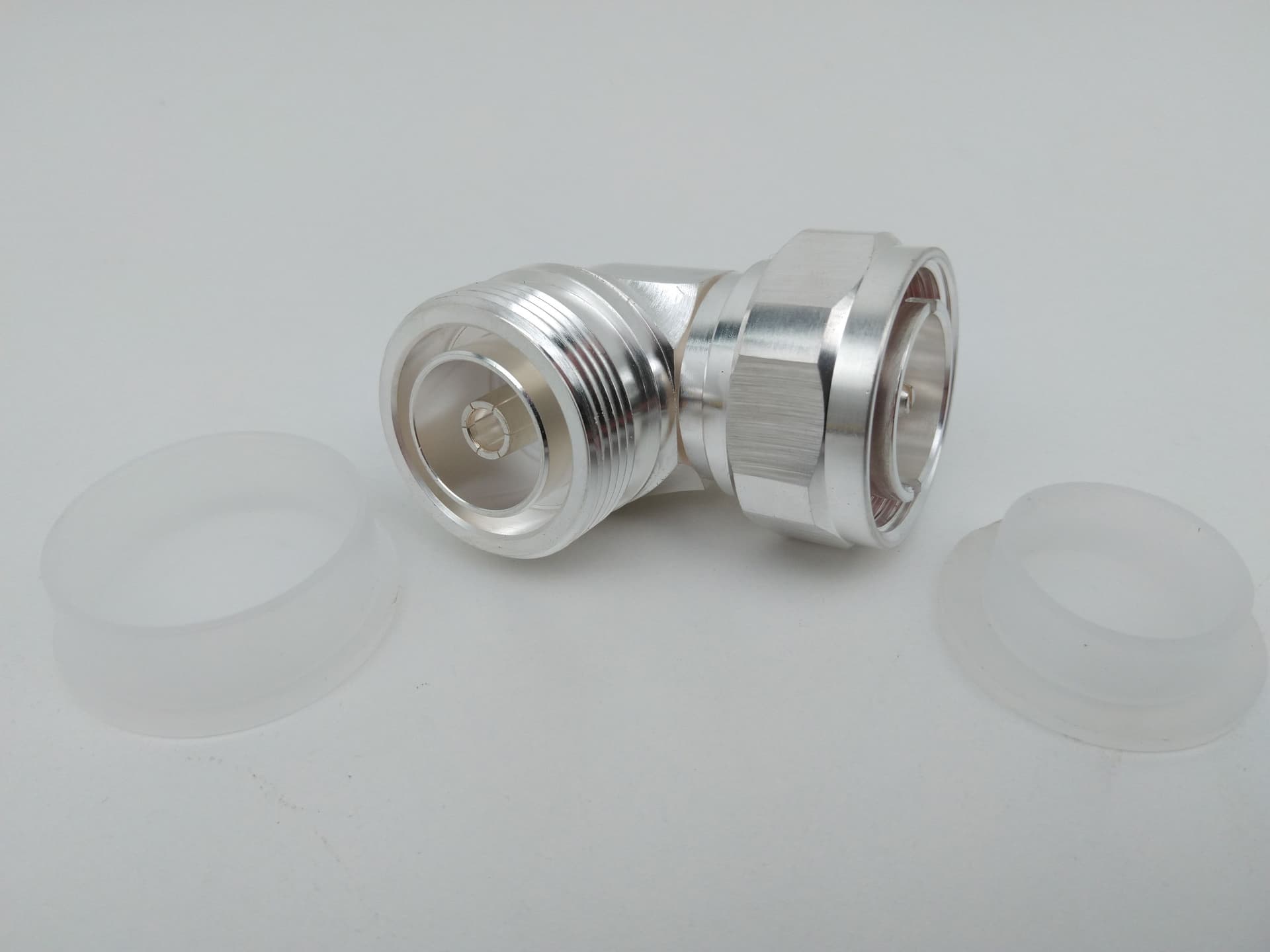 RF Industries RFD-1652-2 RF 90 Degree Elbow 7-16 Male/Female Connector