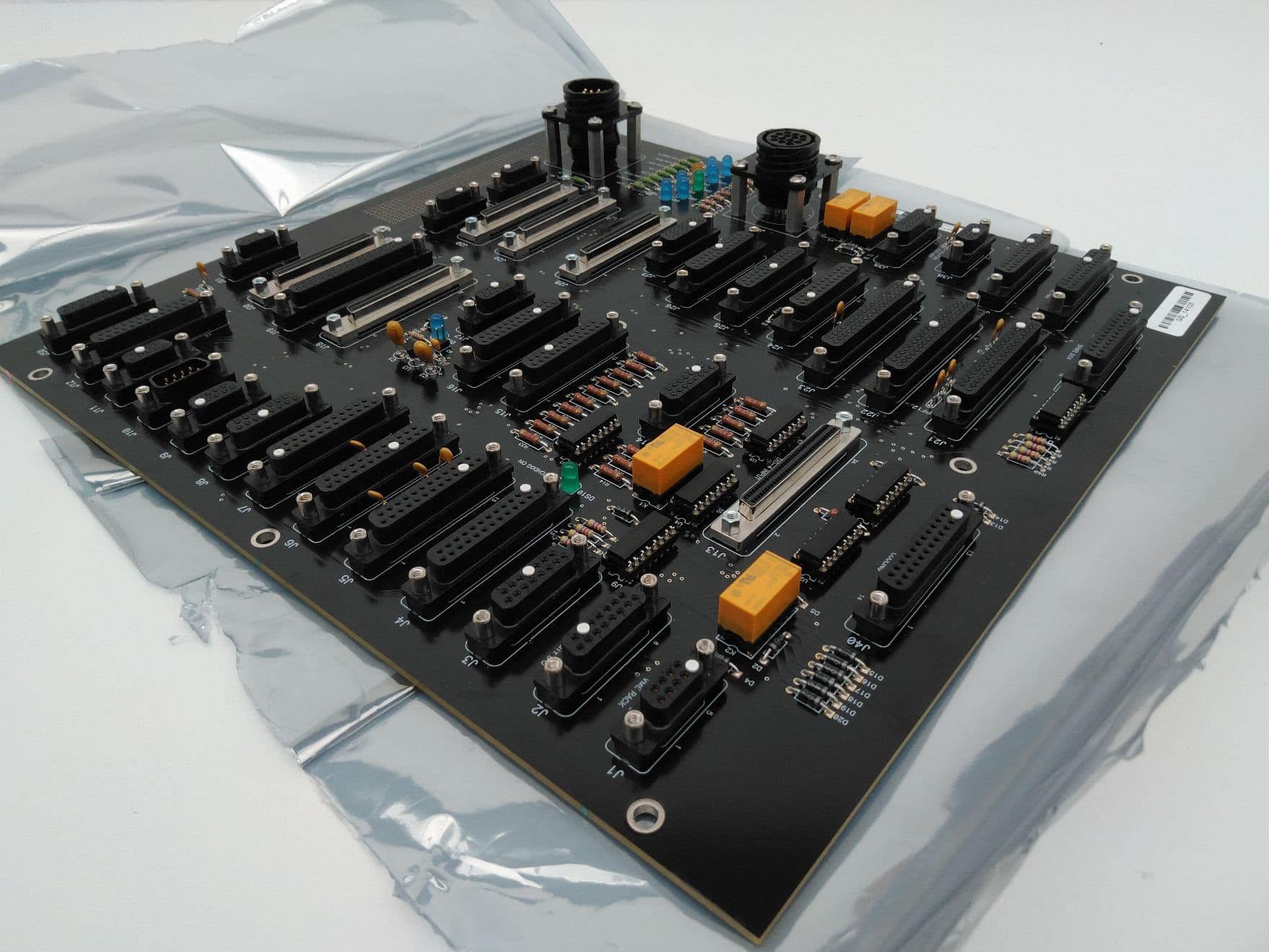 AMAT Applied Materials AKT 0100-71304 Rev 2 Chamber Distribution 55K CVD Board