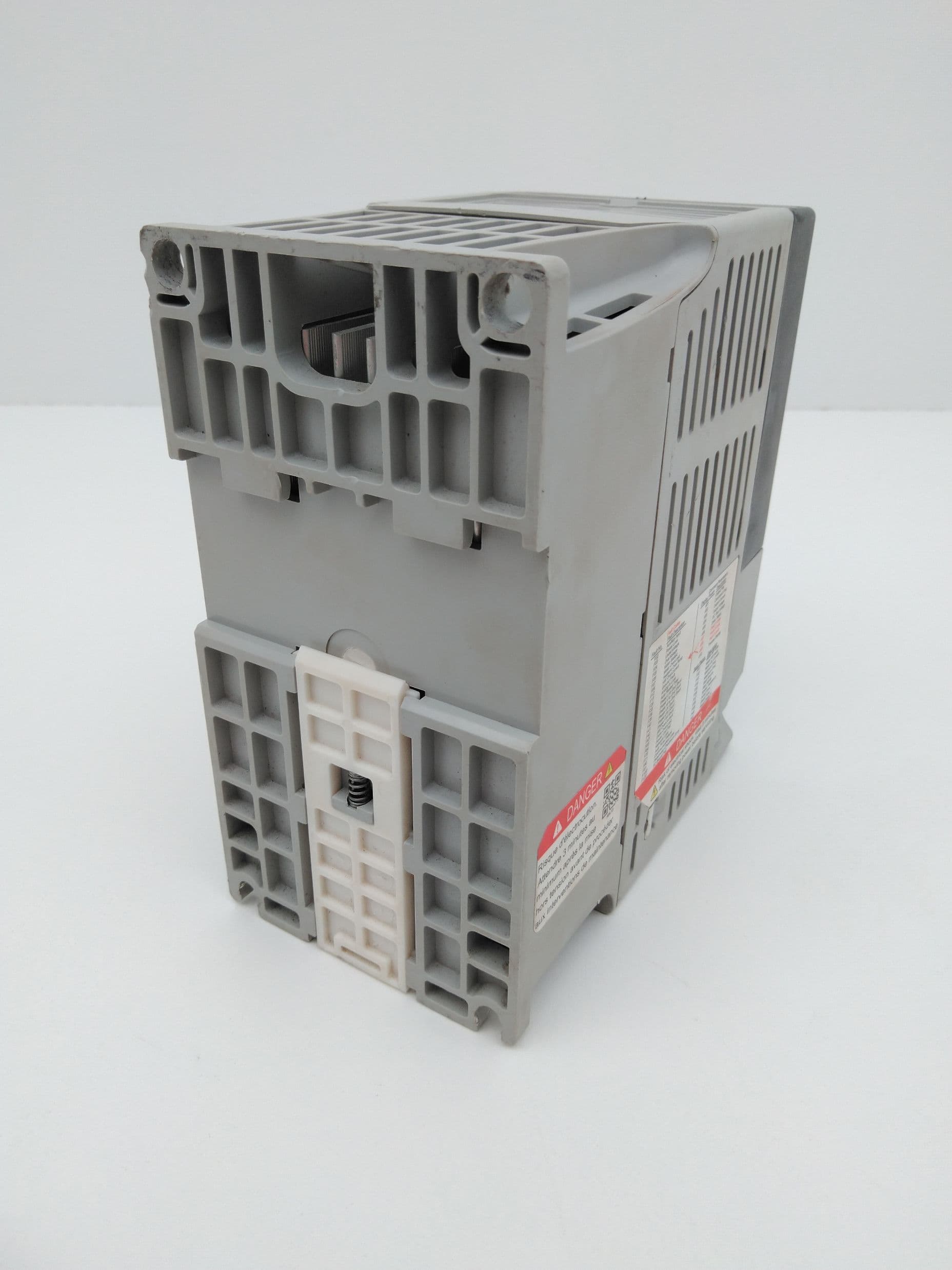 Allen-Bradley 22A-D4P0N104 SER A, PowerFlex Adjustable Frequency AC Drive