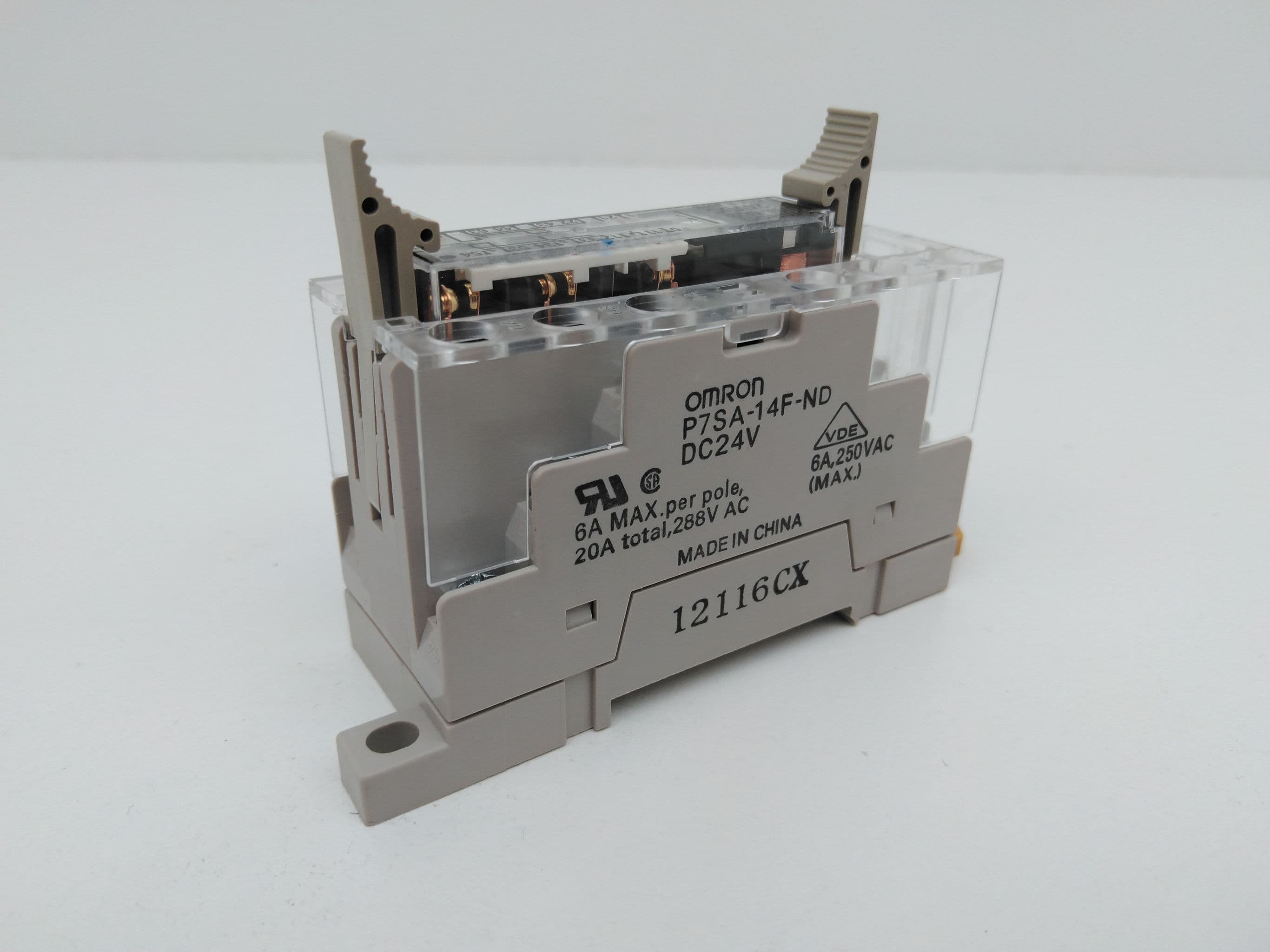 Omron P7SA-14F-ND Relay Socket w/ G7SA-4A2B Relay