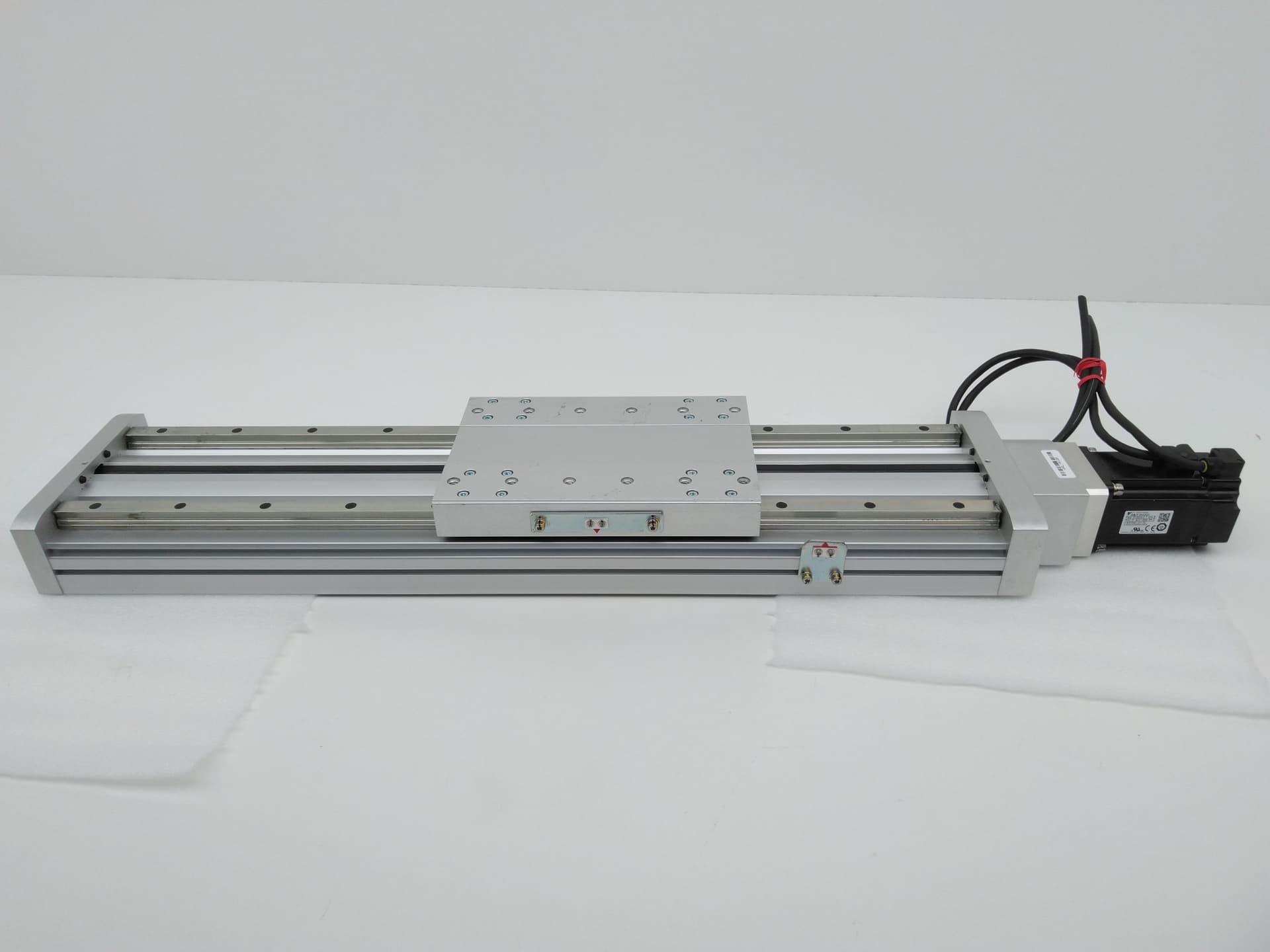 Festo/Yaskawa EGC-HD-160-400-BS-20P-OH-GK Linear Actuator w/AC Servomotor 400mm