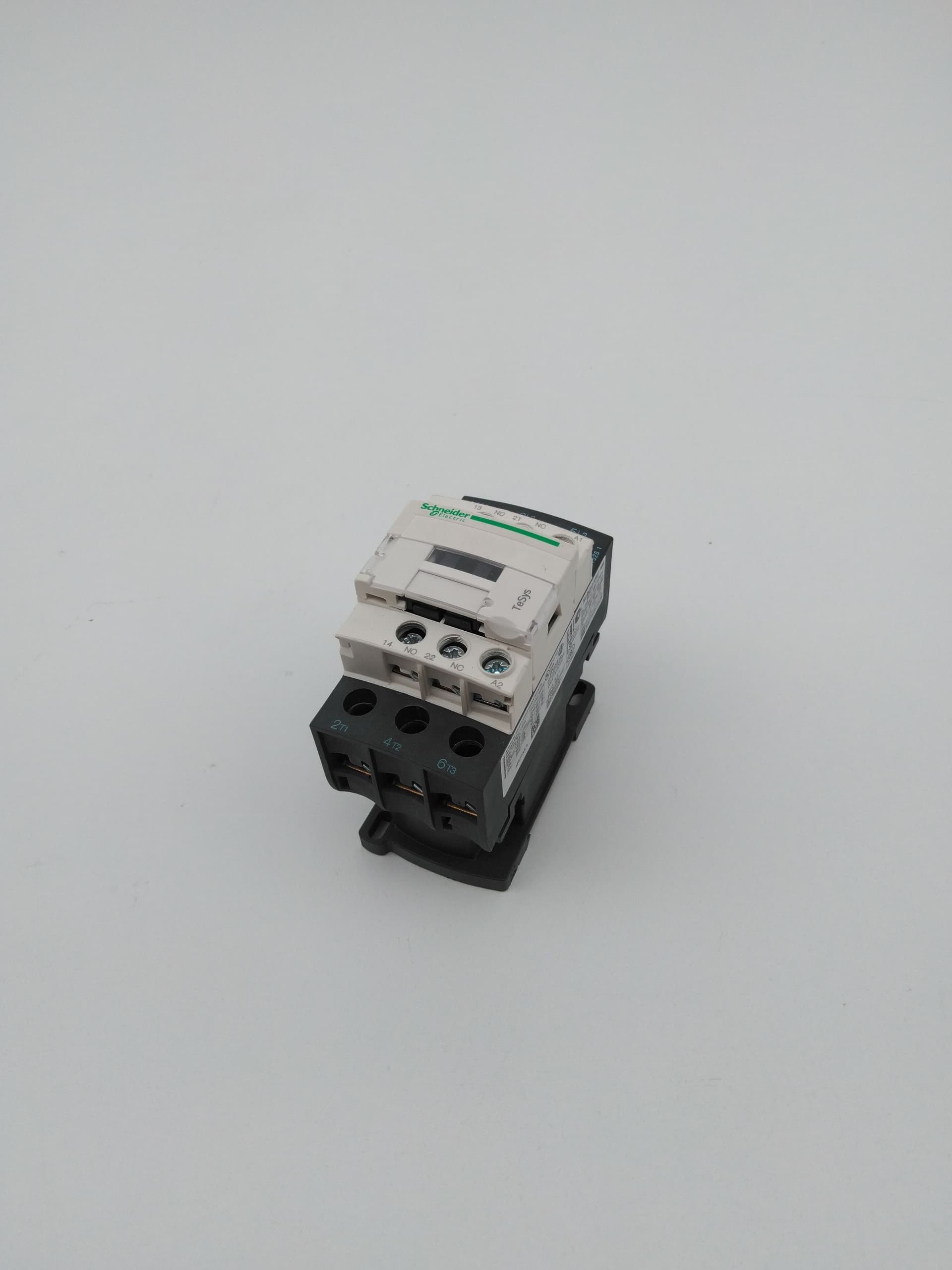 Schneider Electric LC1D326F7 Contactor, 32A, 3P, 110VAC Coil, 326F7AA 3