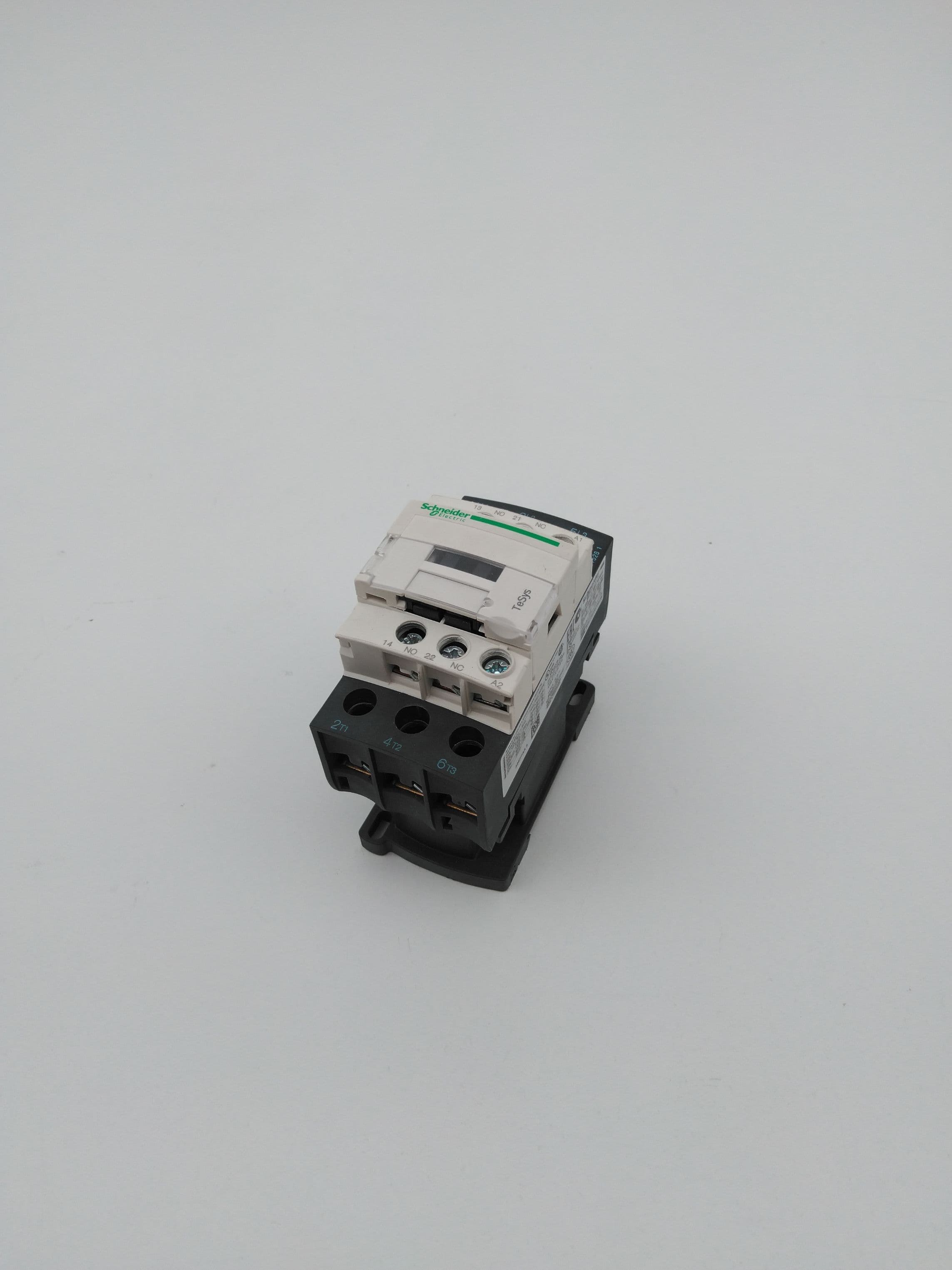 Schneider Electric LC1D326F7 Contactor, 32A, 3P, 110VAC Coil, 326F7AA 3