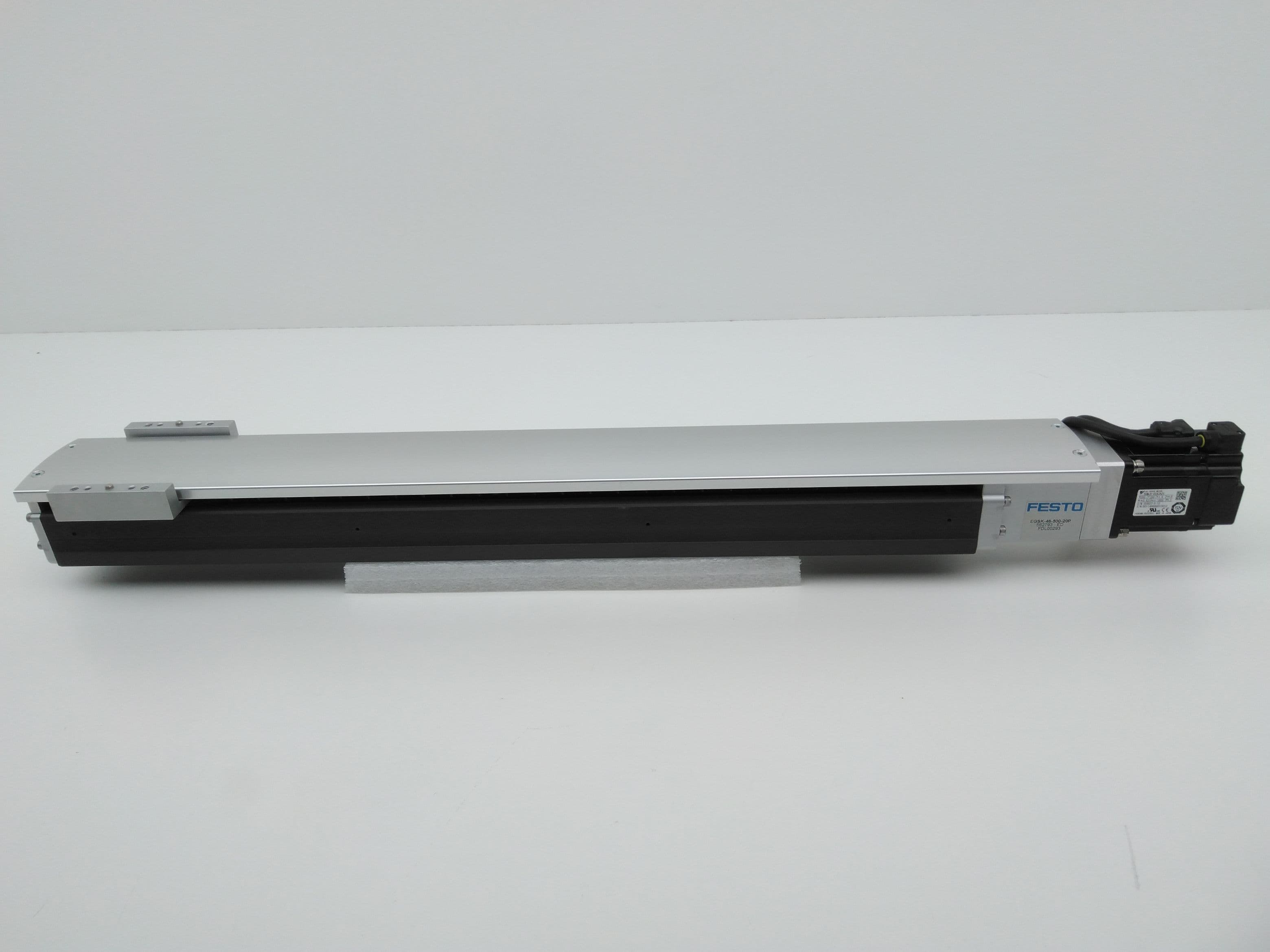 Festo/ Yaskawa EGSK-46-500-20P/SGMJV-02A3A21 Ball Screw linear Actuator, 500mm