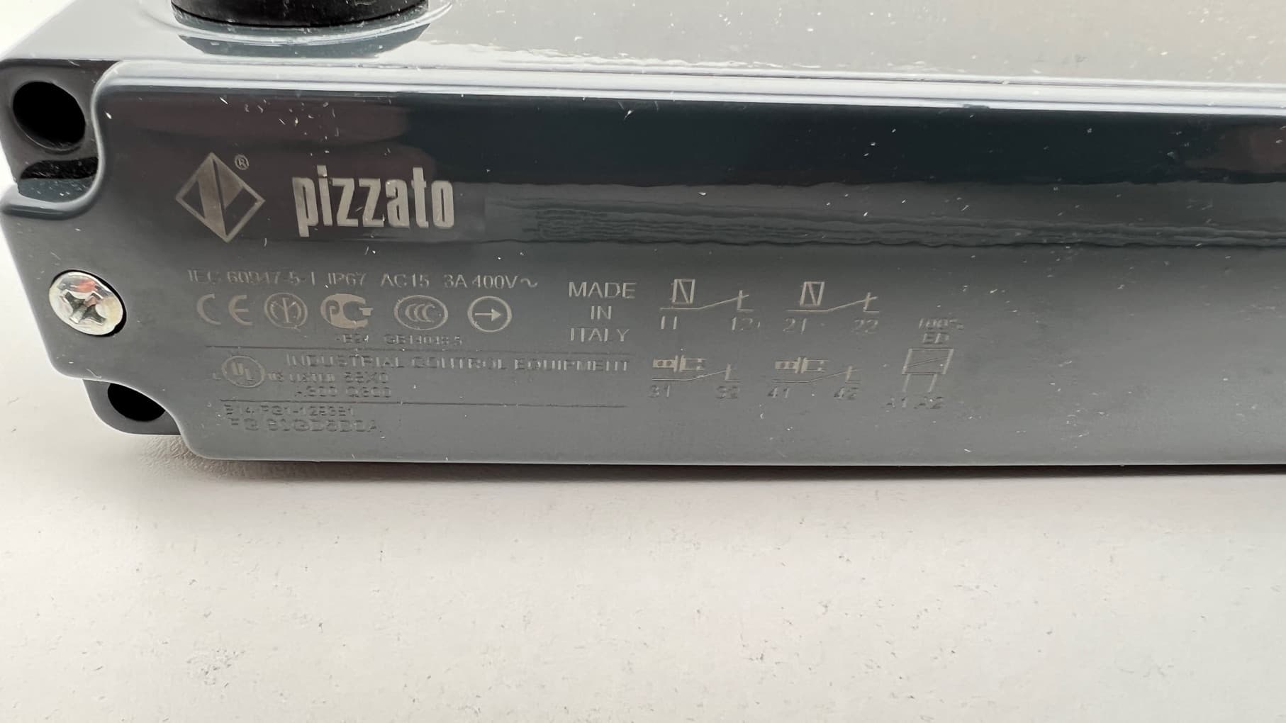 Pizzato FG 60GD5D0A Safety Switch