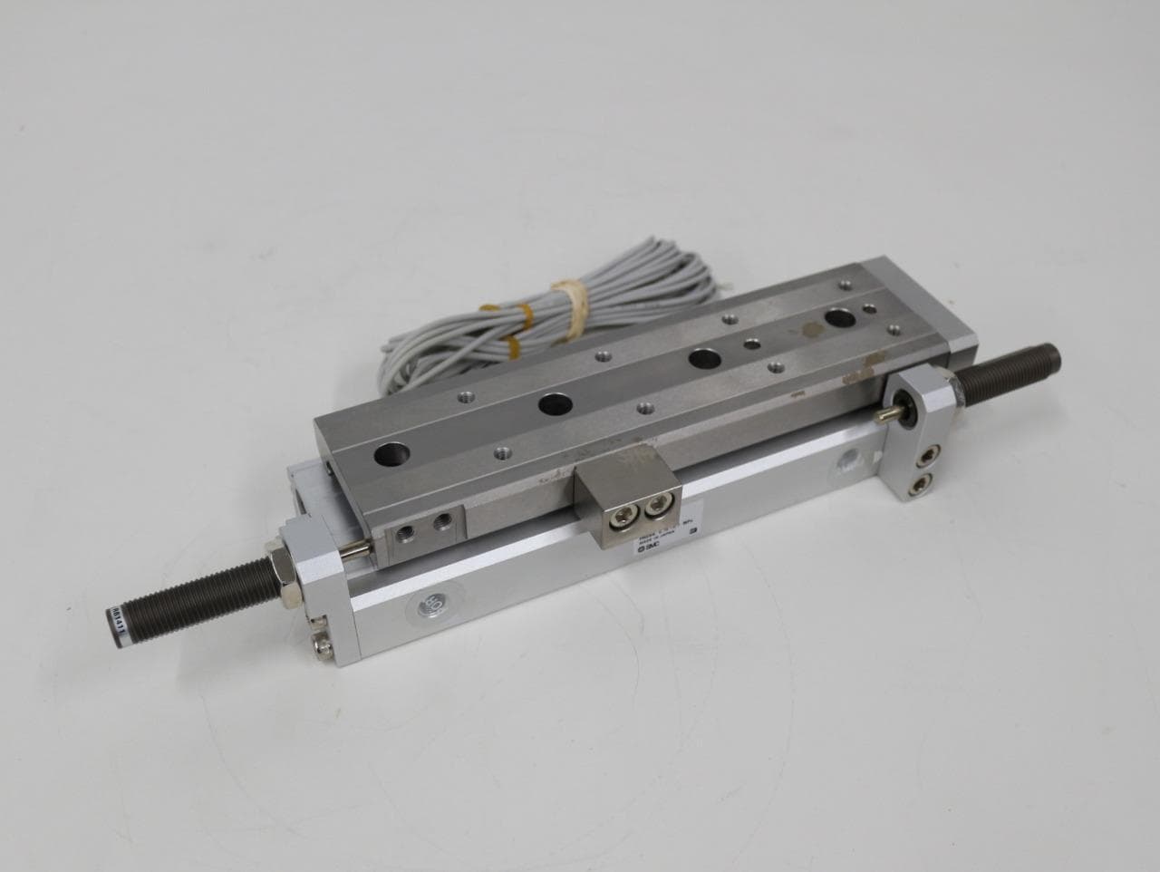 SMC MXQ20-100B-F9BL , Shock Absorb, Slide Table, MXQ Guided Cylinder Actuator