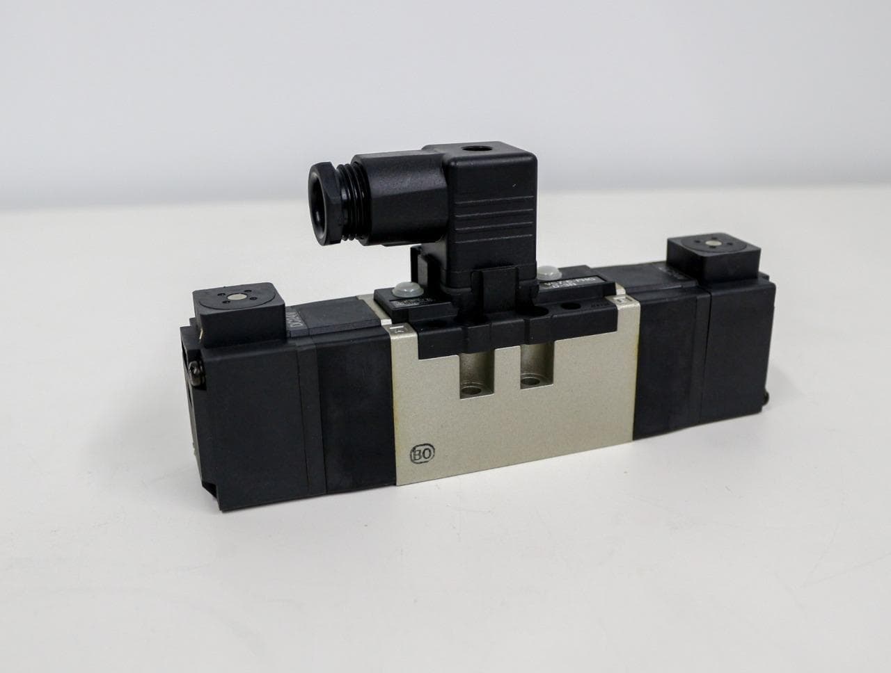 SMC VS7-6-FH6-D-3N VS7-6-FHG-D-3N Solenoid Valve