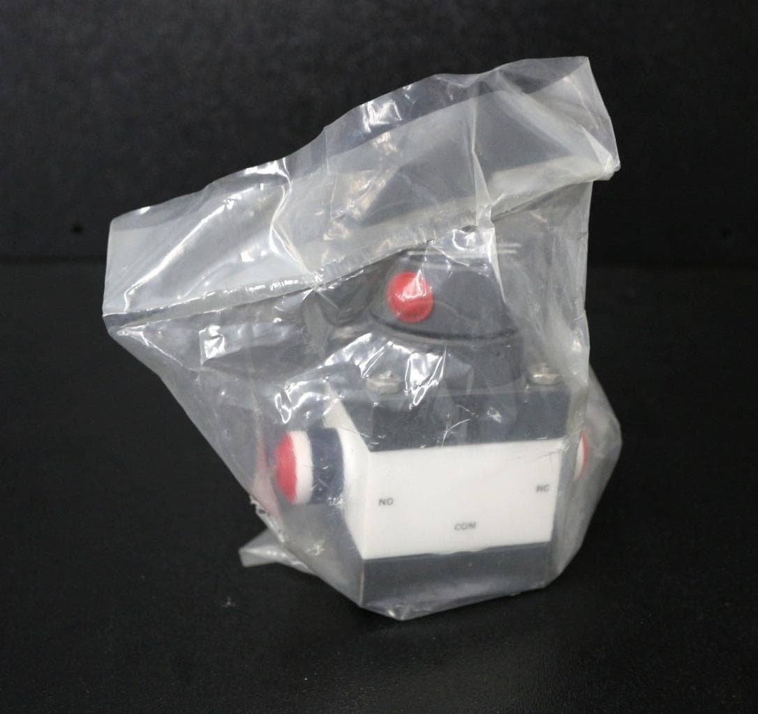 Fluorocarbon AN3-166 Pneumatic Valve - New